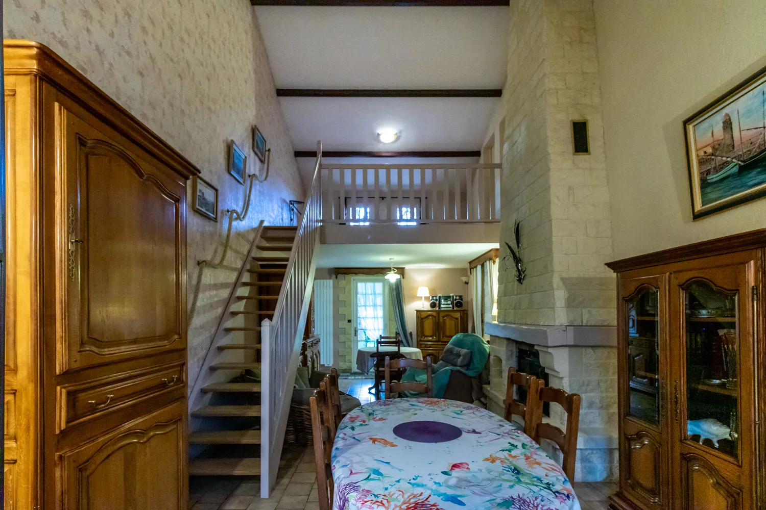 Maison 4 chambres avec véranda, garage et jardin clos à La Chapelle-des-Pots 