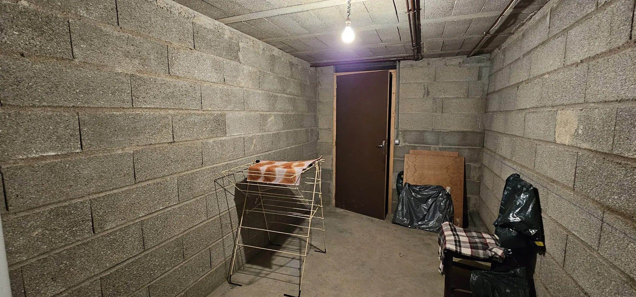 Maison indépendante à Clamecy de 100 m² avec terrasse et grand terrain 