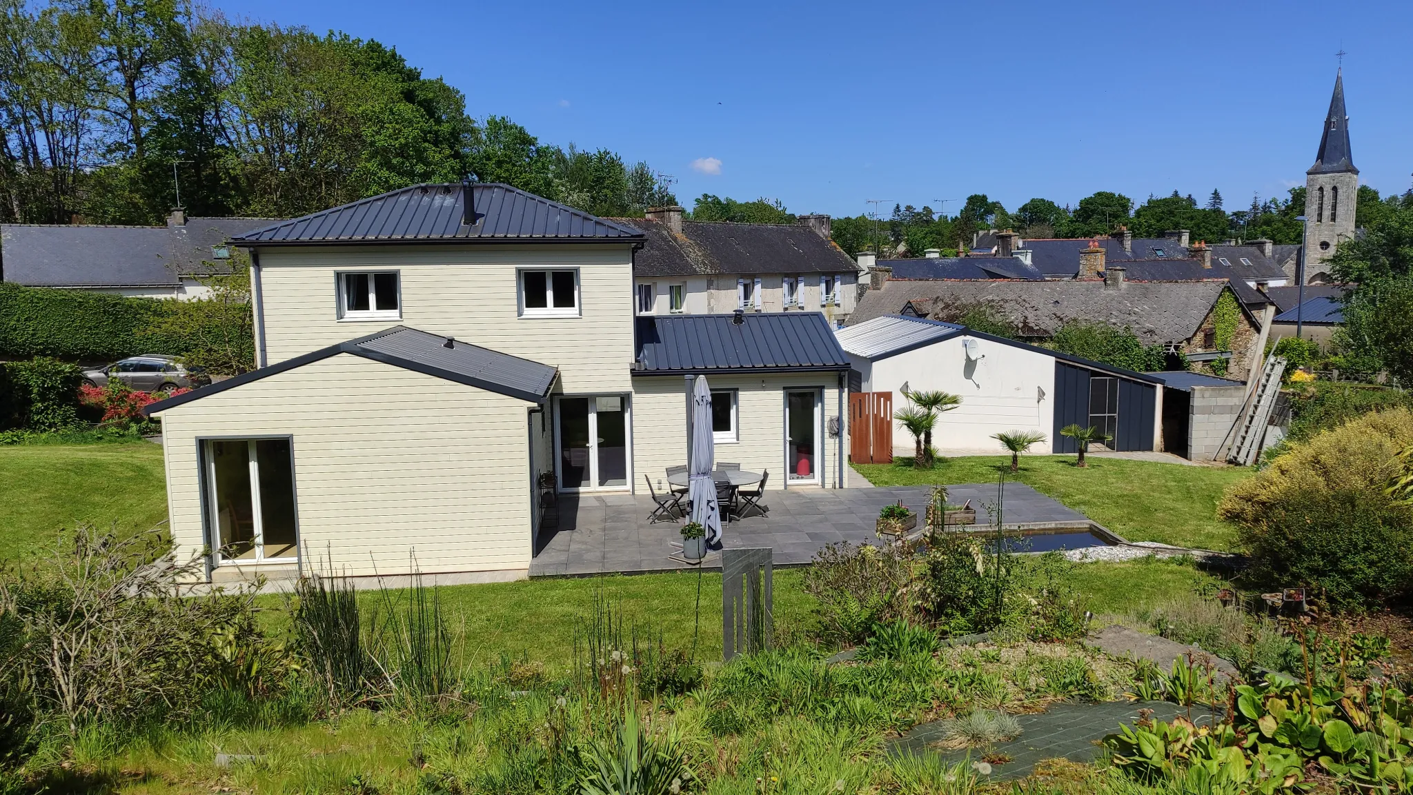 Maison récente à vendre à Saint-Gonnery avec terrain et garage