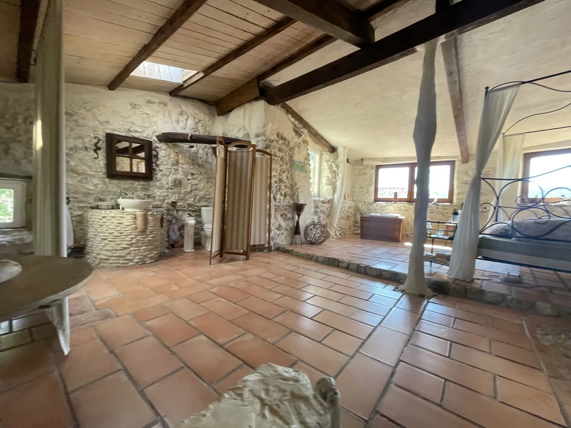 Maison de village en pierres à vendre à Mialet avec terrasse et vue sur le Gardon 