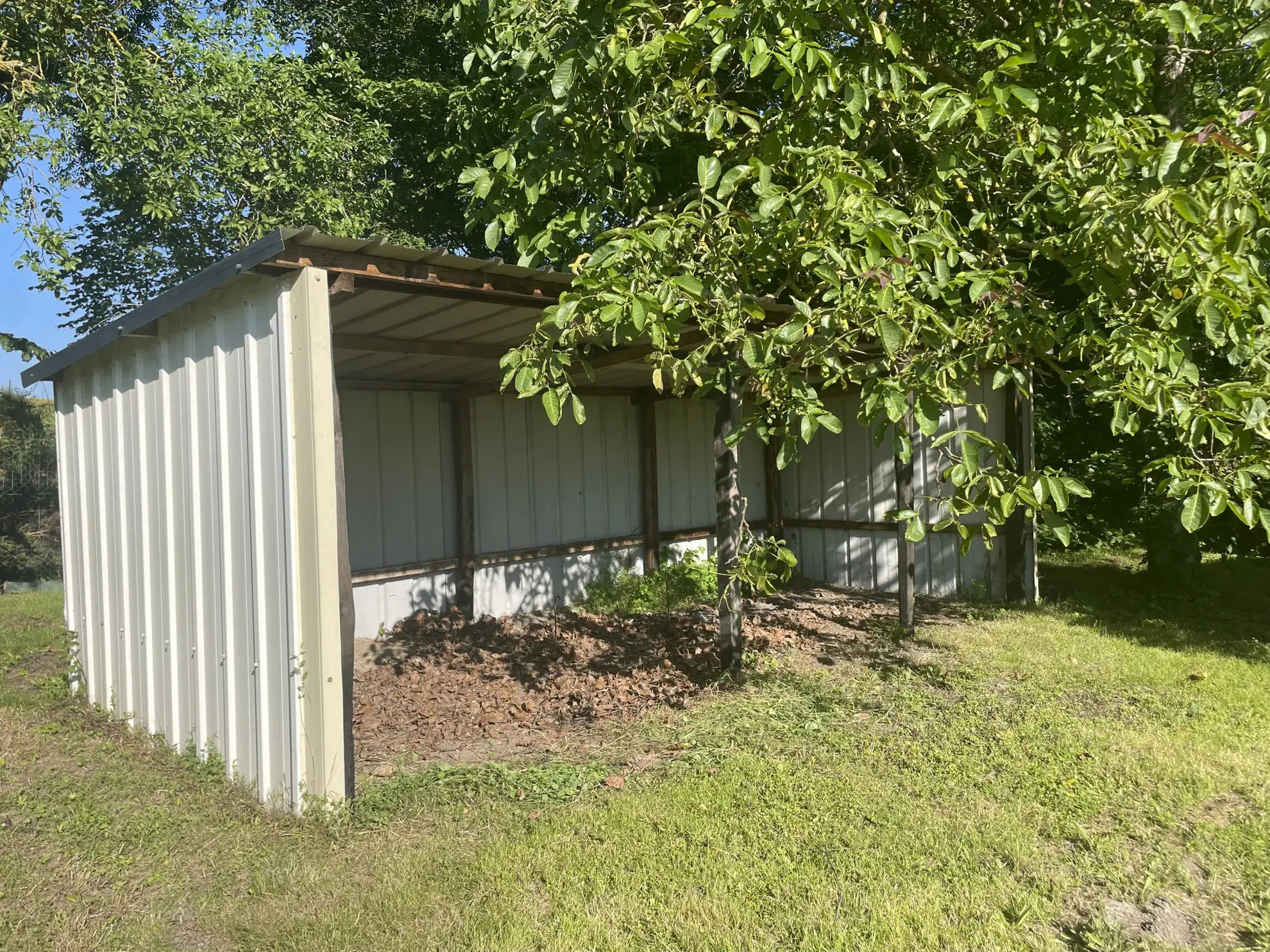 Terrain de loisir arboré à vendre à Le Lude - Surface de 1700 m² 