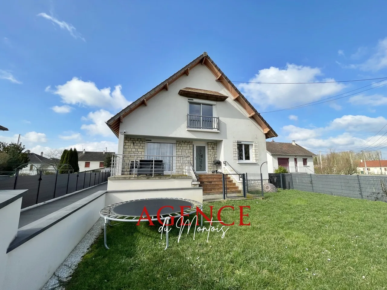 Belle maison traditionnelle de 150 m² à Bray-sur-Seine avec jardin clos 