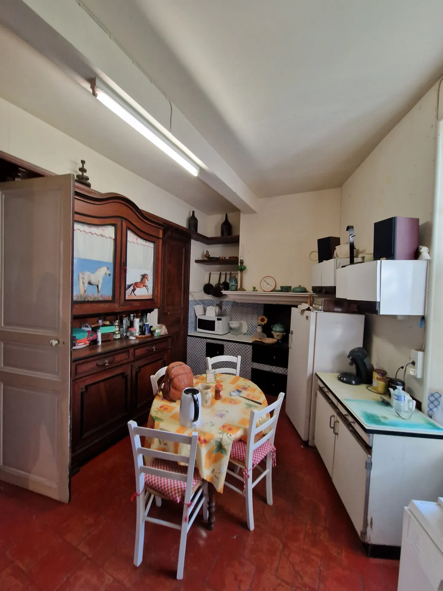 Maison de village à Cornus de 248 m² avec charme d'époque et travaux à prévoir 