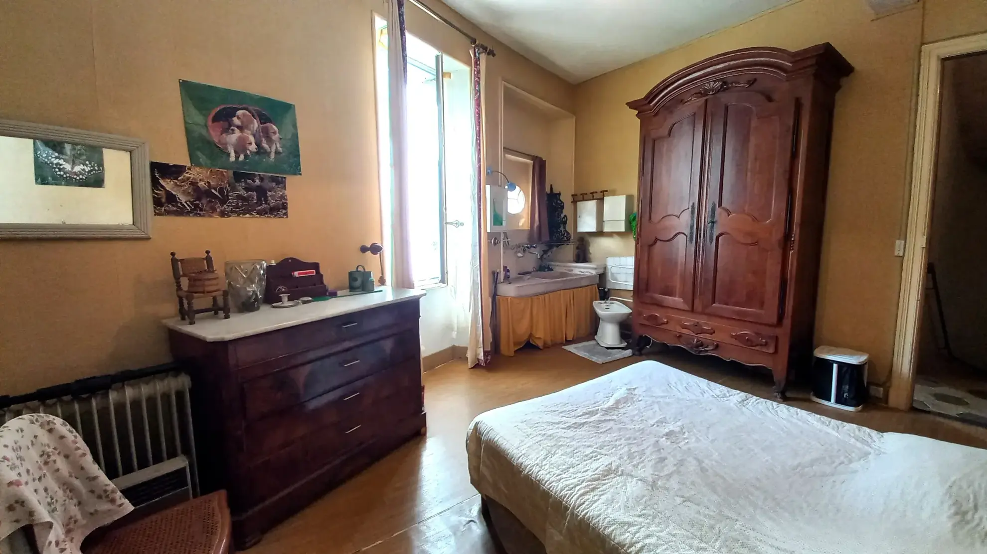 Maison de village à Cornus de 248 m² avec charme d'époque et travaux à prévoir 