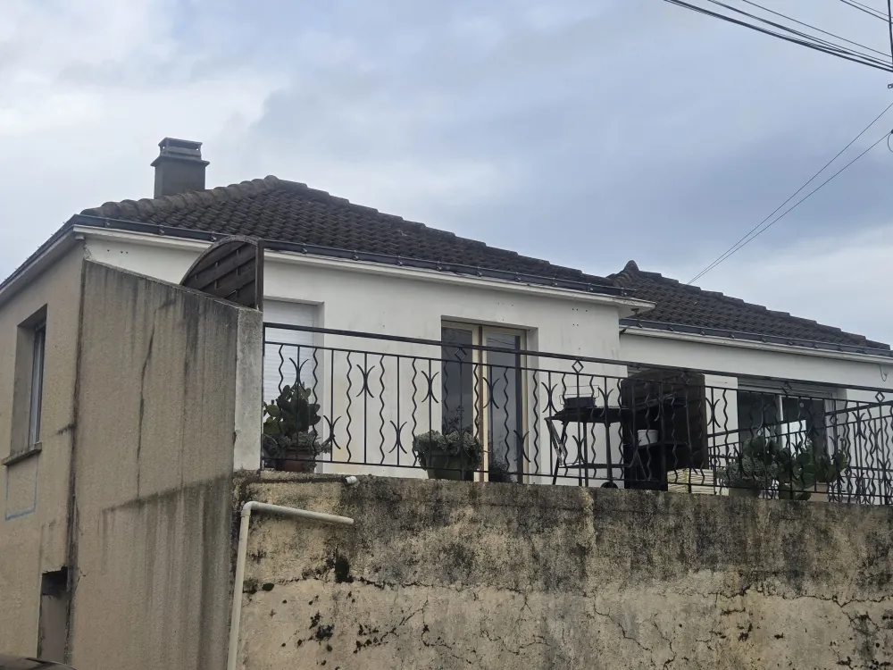 Maison à rénover à Saint Michel Chef Chef, environnement calme, proche plages, grand potentiel