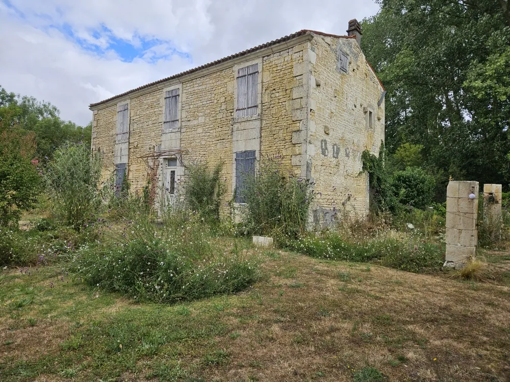 Ensemble Immobilier avec Jardin et Dépendance à Saint-Sigismond, Vendée 