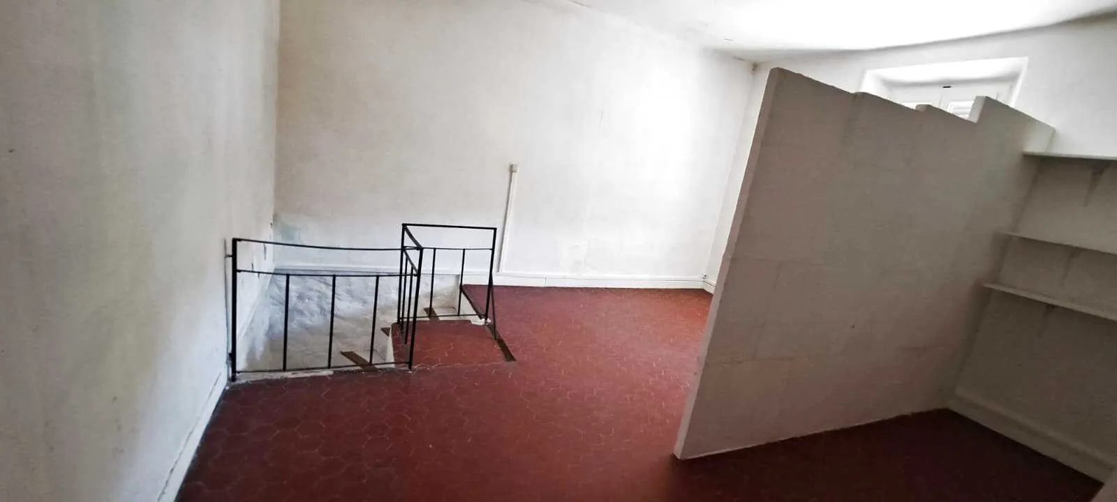 Vente maison de village avec jardin et parking à Saint-Savournin 