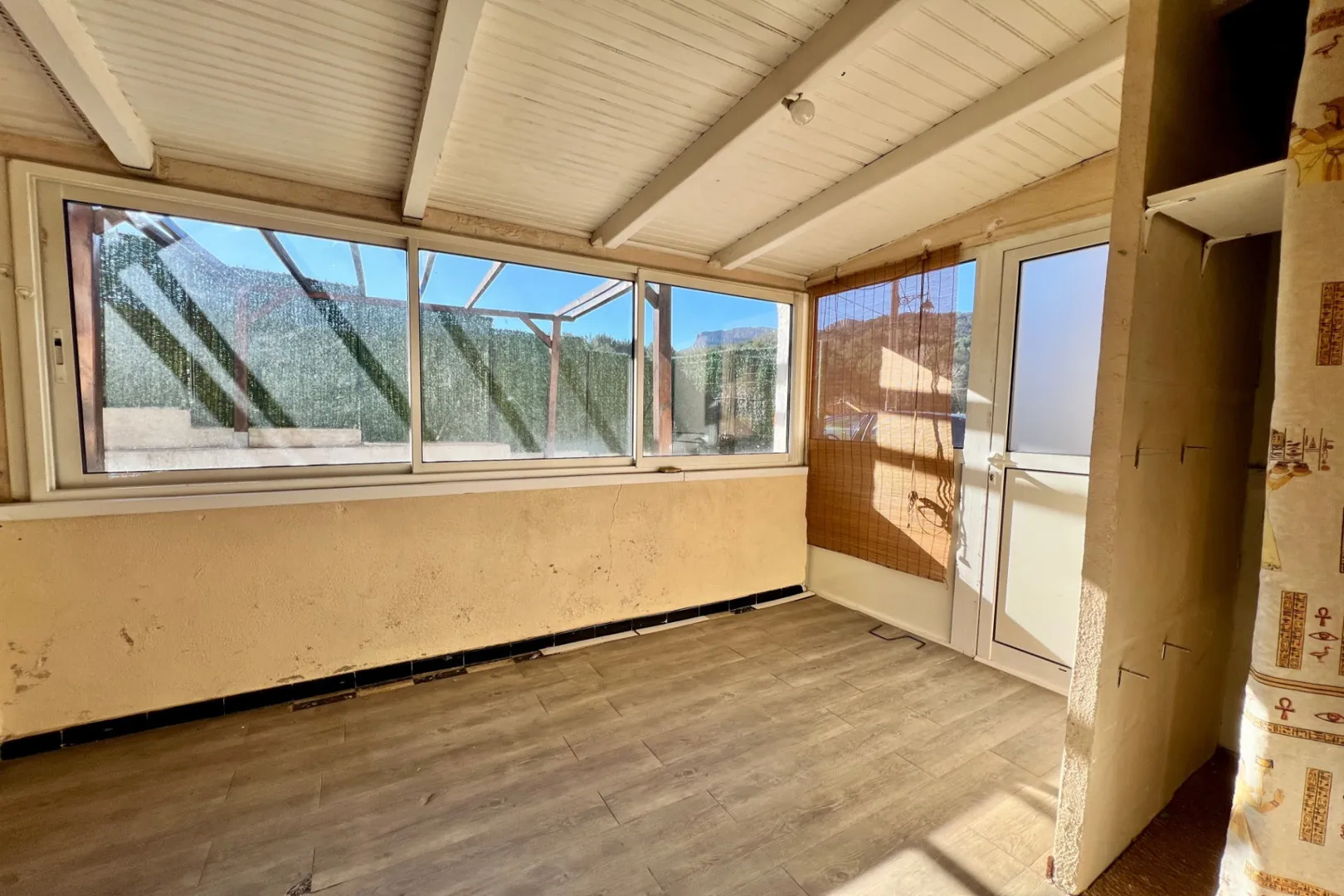 Vente maison de village avec jardin et parking à Saint-Savournin 