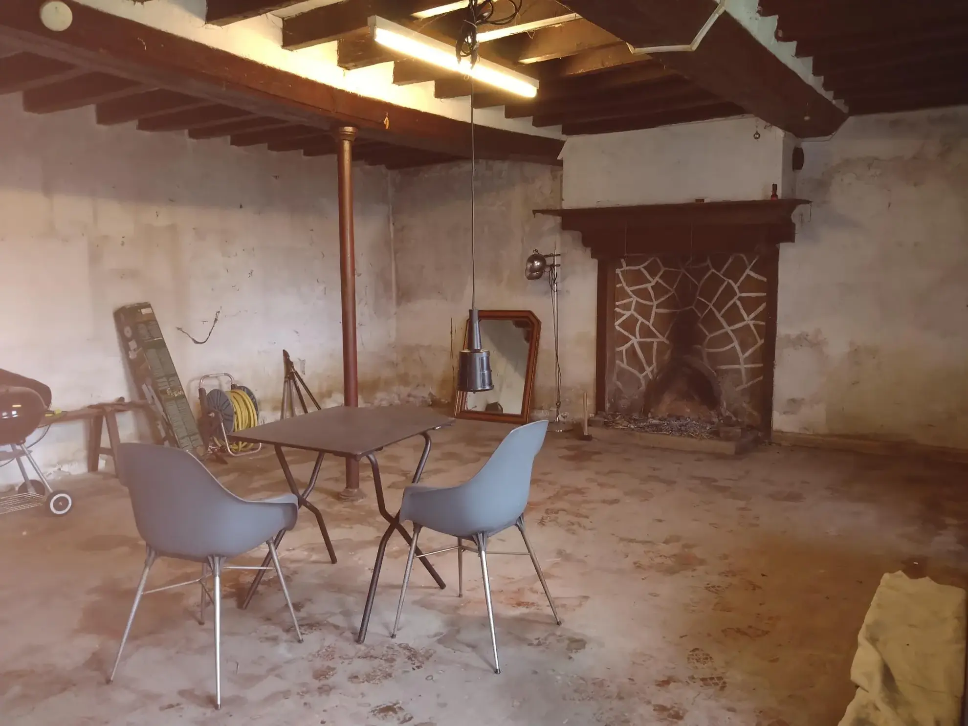Maison à rénover de 63 m² avec potentiel à St Aignan de Couptrain 