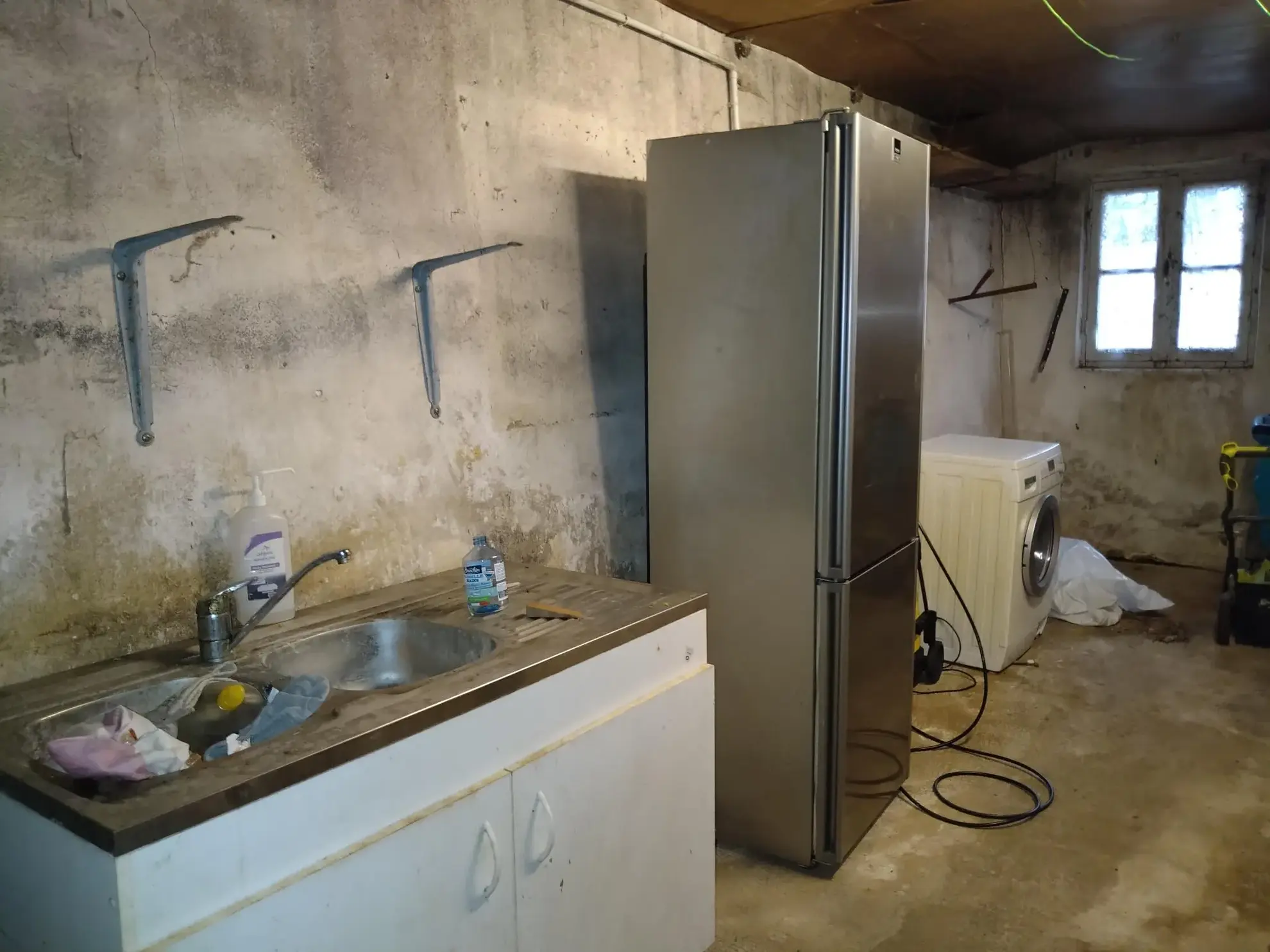 Maison à rénover de 63 m² avec potentiel à St Aignan de Couptrain 