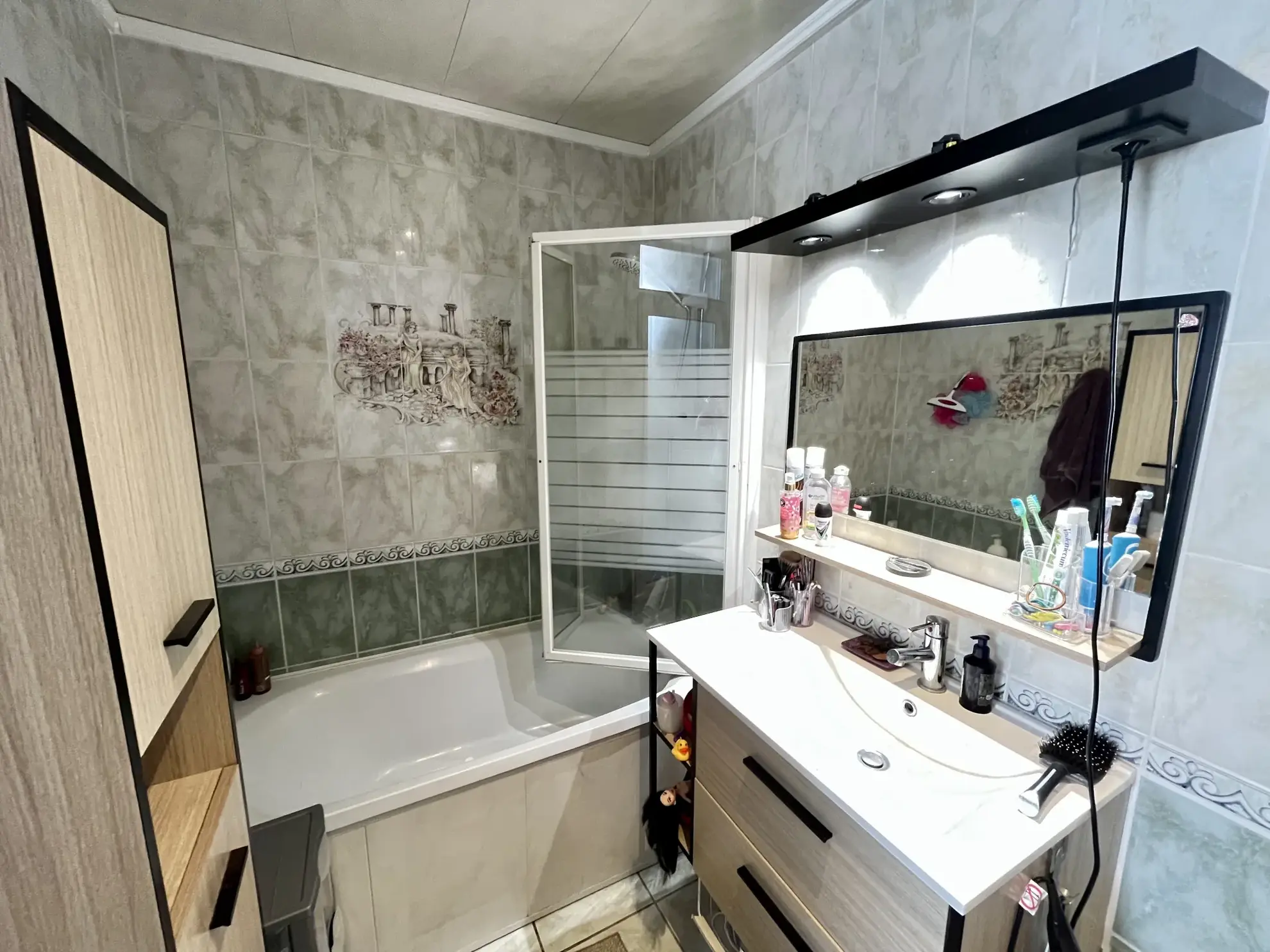 Appartement T5 lumineux à vendre à La Seyne-sur-Mer avec garage et cave 