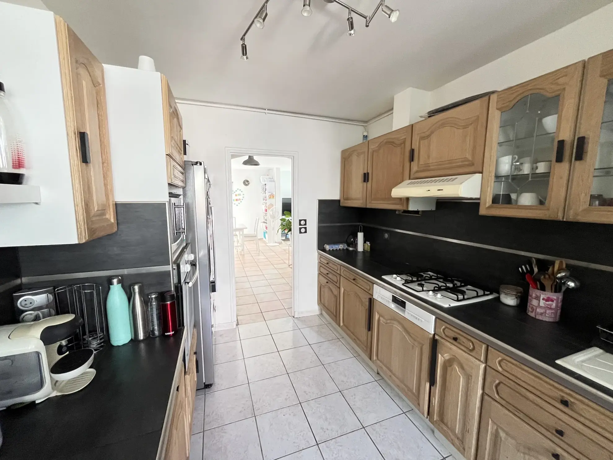 Appartement T5 lumineux à vendre à La Seyne-sur-Mer avec garage et cave 