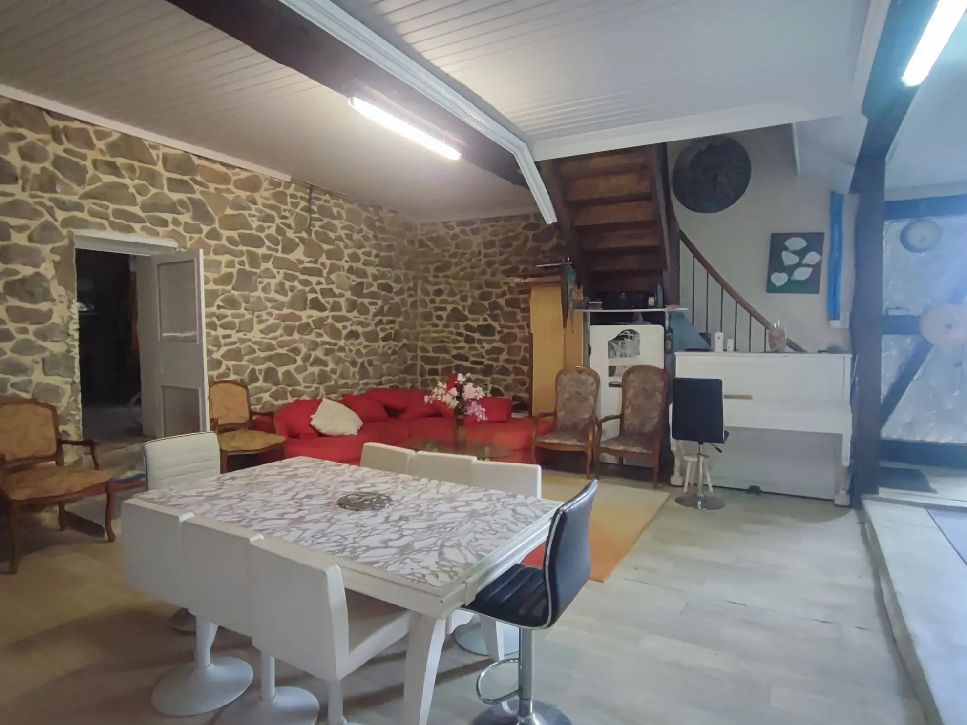 Belle maison de village avec extérieur à La Redorte, Minervois 