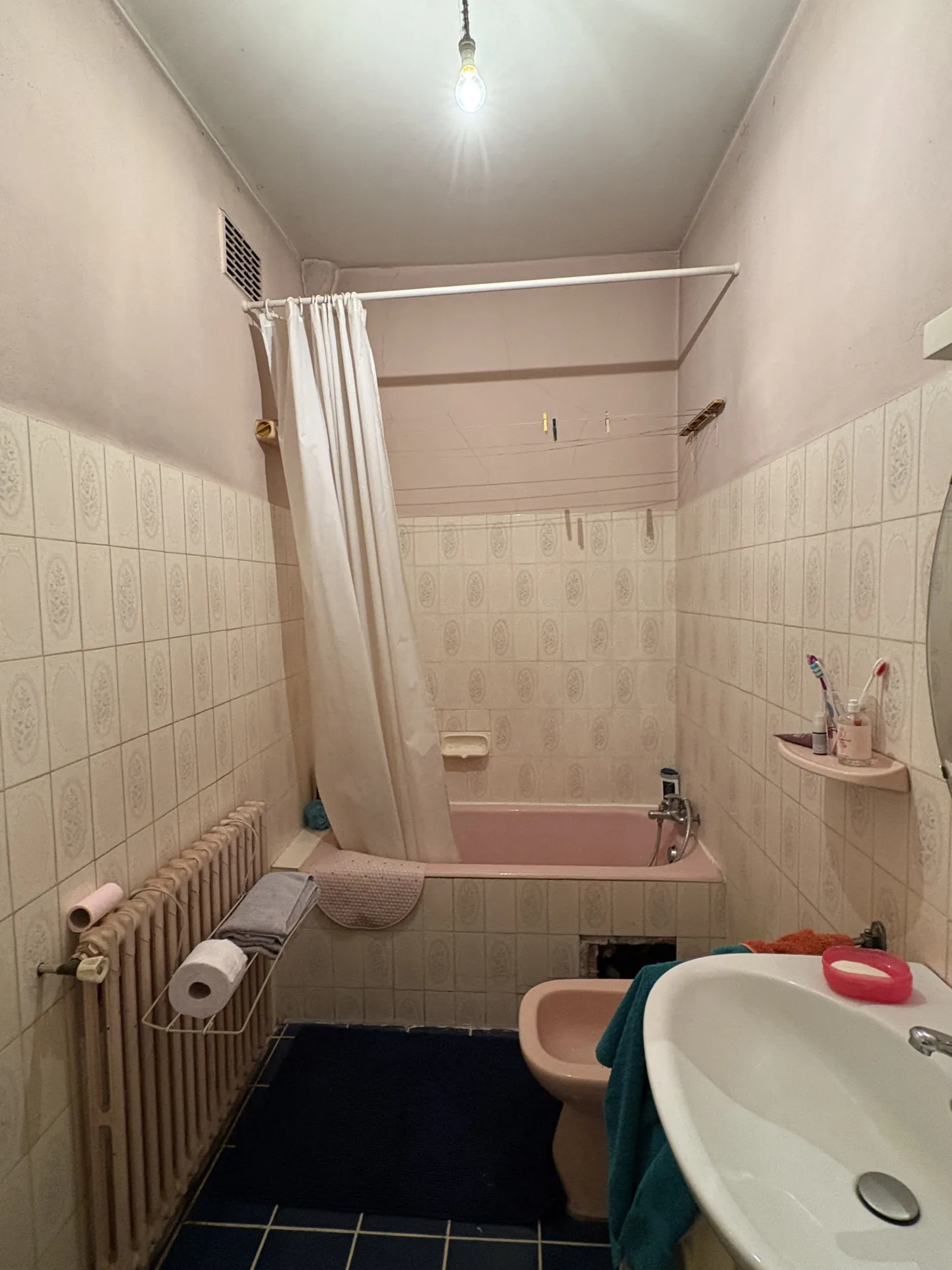 Maison de ville en pierre à Langon avec dépendances proche commodités 