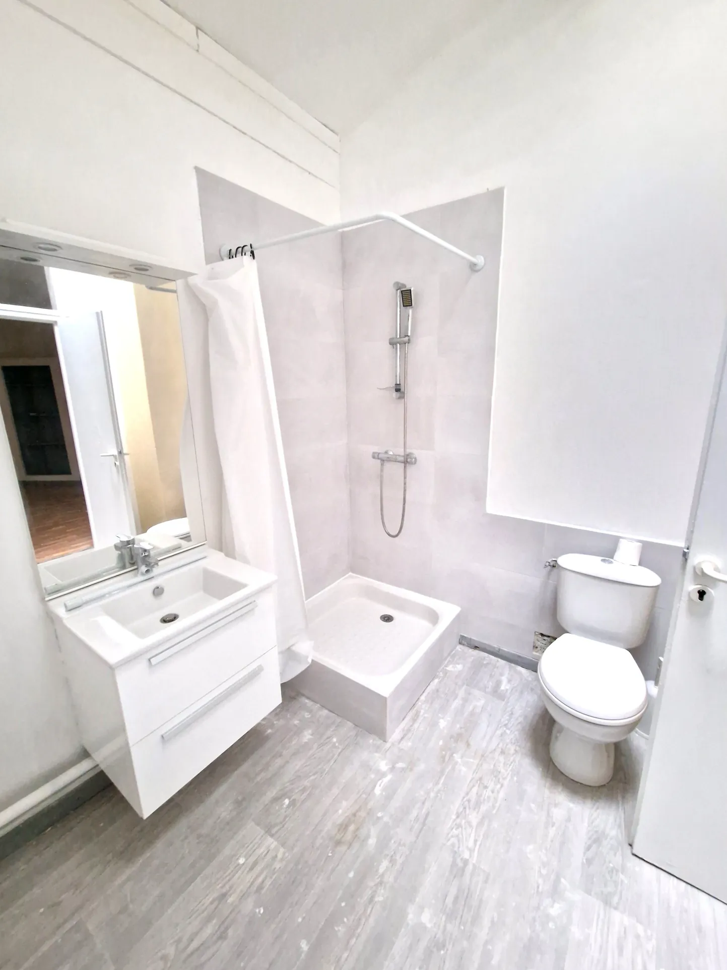 Immeuble de rapport à Montélimar - 4 logements T2 avec climatisation 