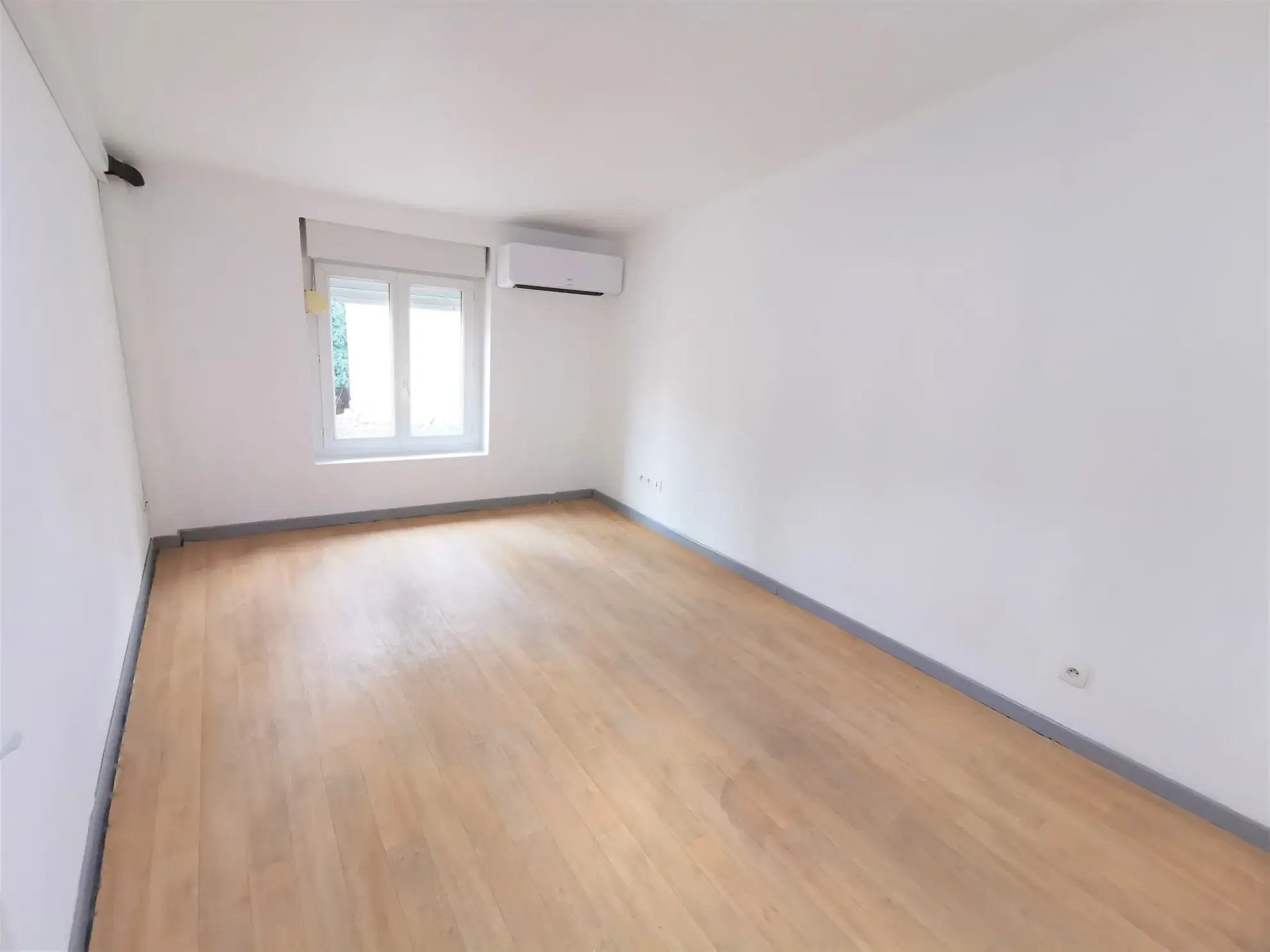 Immeuble de rapport à Montélimar - 4 logements T2 avec climatisation 