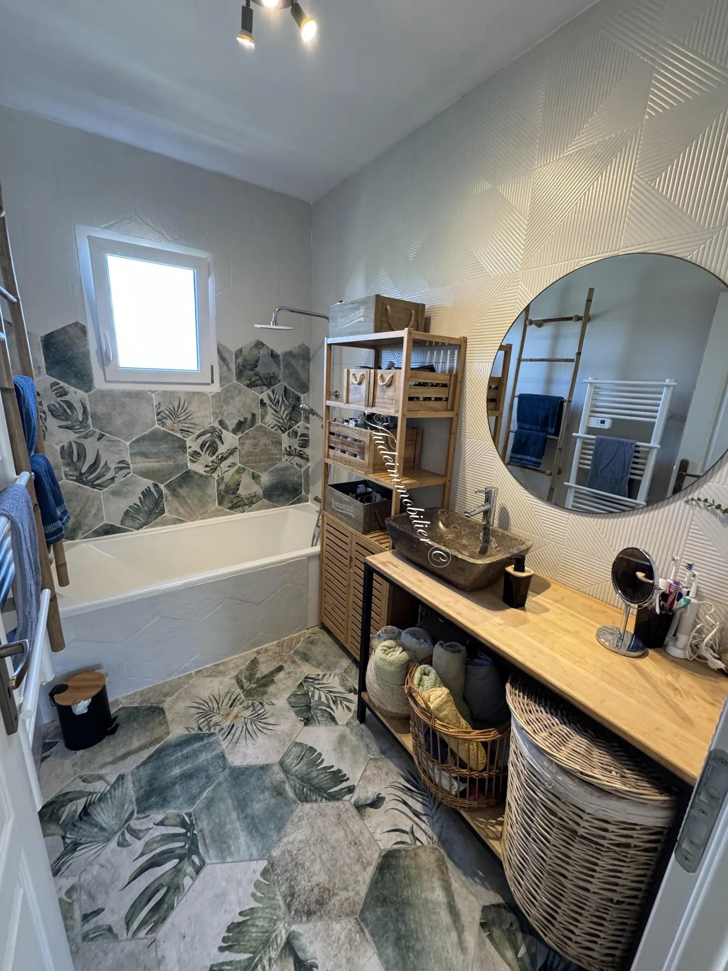 Maison récente de plain-pied avec jardin et garage près de Limoux 