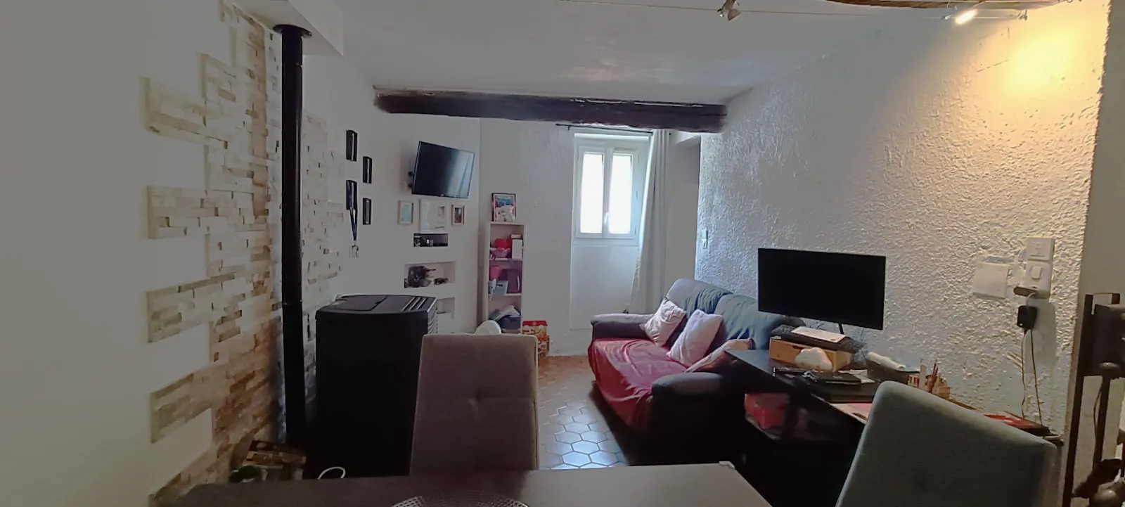 Maison de village rénovée à Bizanet proche Narbonne avec garage