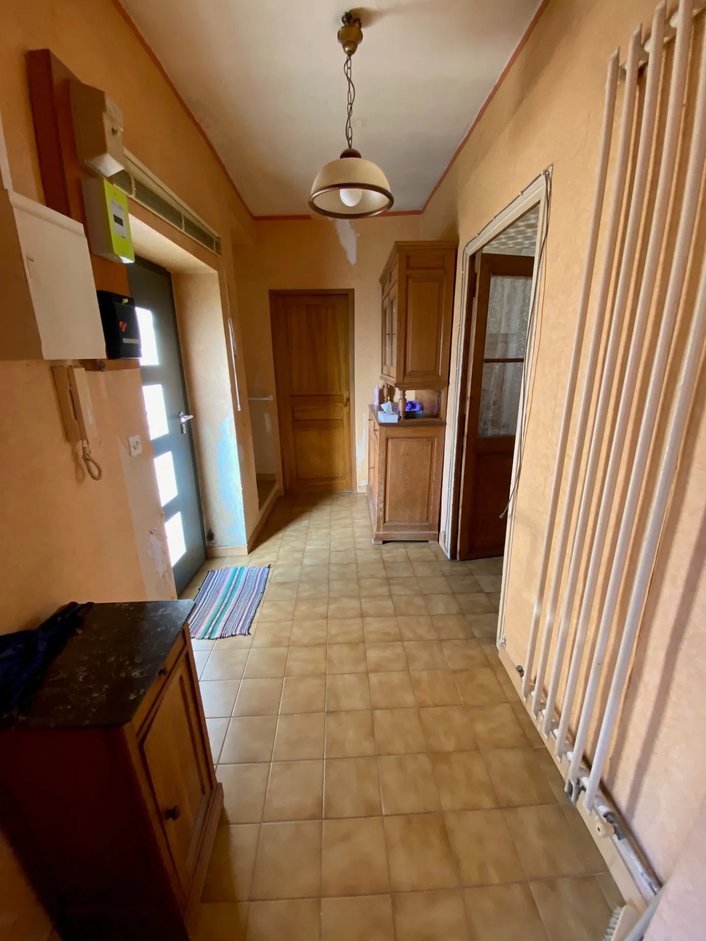 Charmante maison de ville avec jardin et studio à Nîmes 