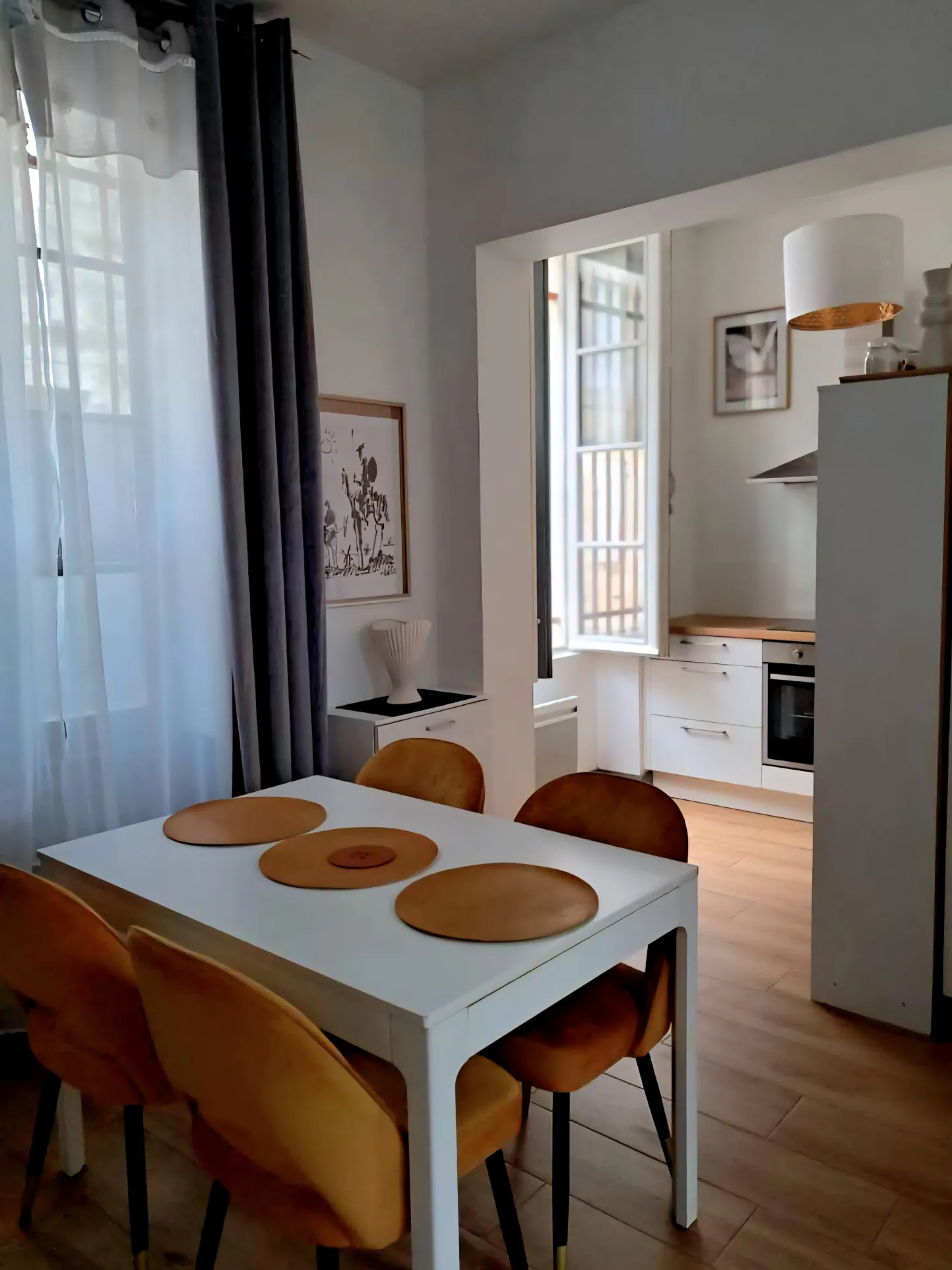 Appartement duplex de 76 m² dans hôtel particulier historique à Libourne 