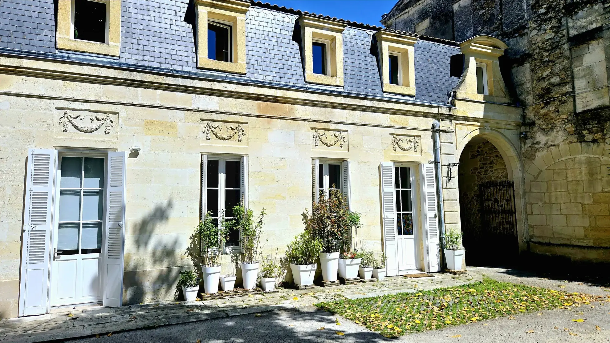 Appartement duplex de 76 m² dans hôtel particulier historique à Libourne 