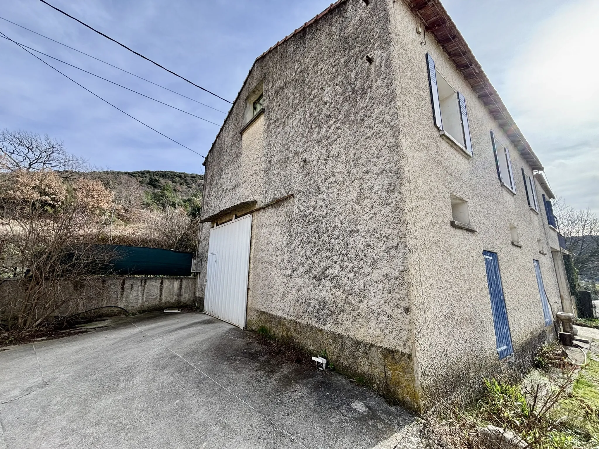 Maison de campagne avec dépendances à Mollans-sur-Ouveze - 104 m² 