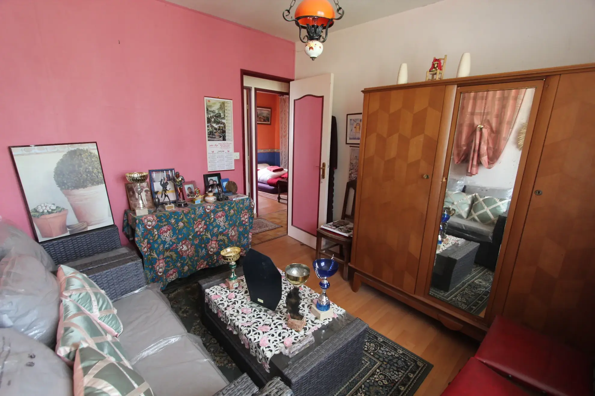 Maison 5 chambres avec jardin et garage à Niort dans un quartier paisible 