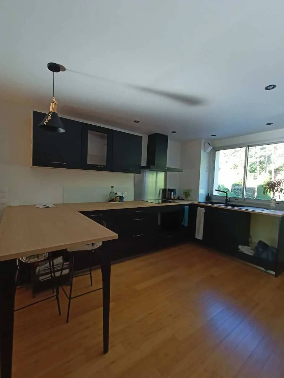 Bel appartement 4 pièces avec parking et terrasse au Parc du PRADO à Grasse