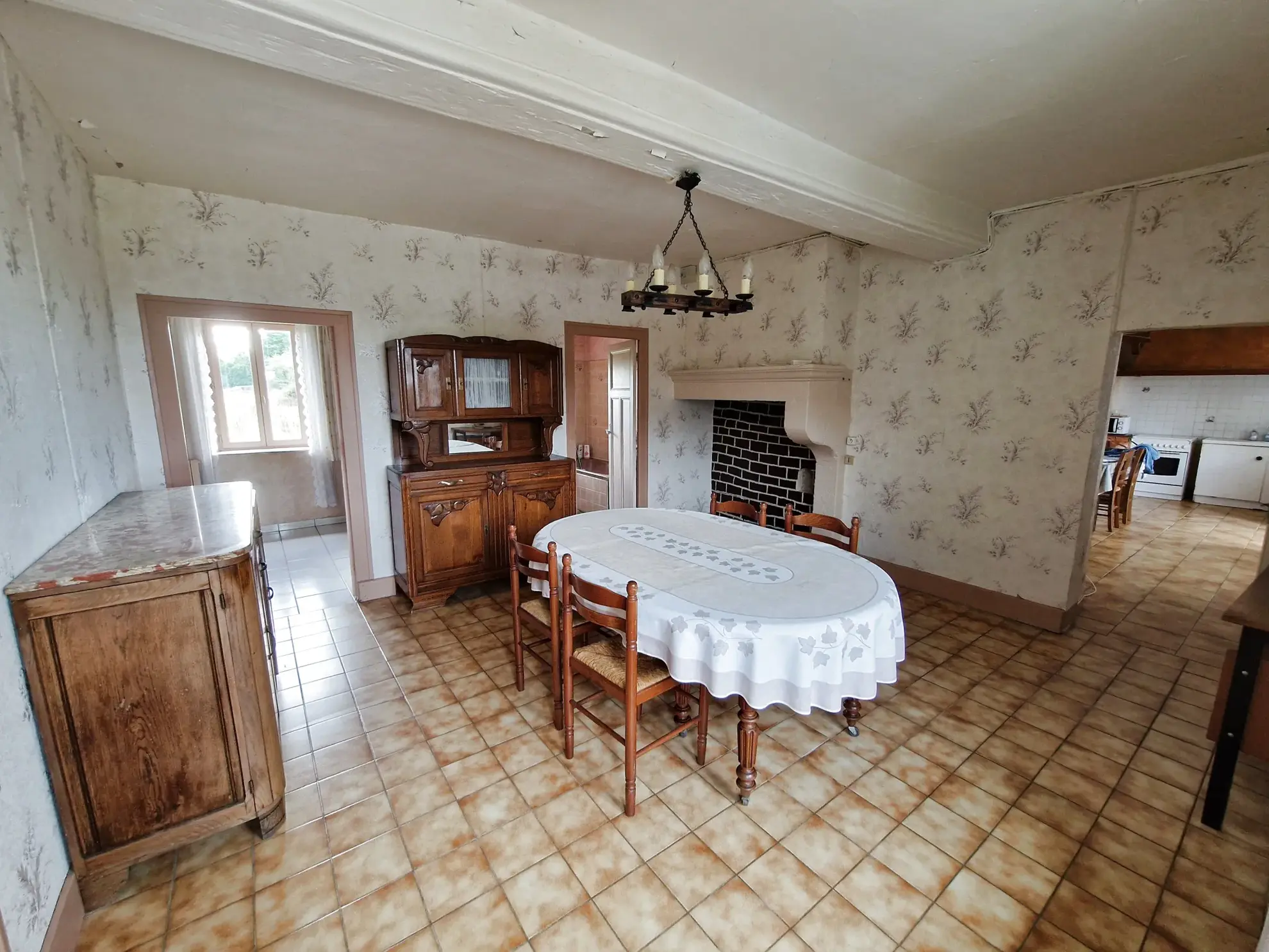 Achat corps de ferme à Curgy avec maison, écurie et terrain de 6510 m² 