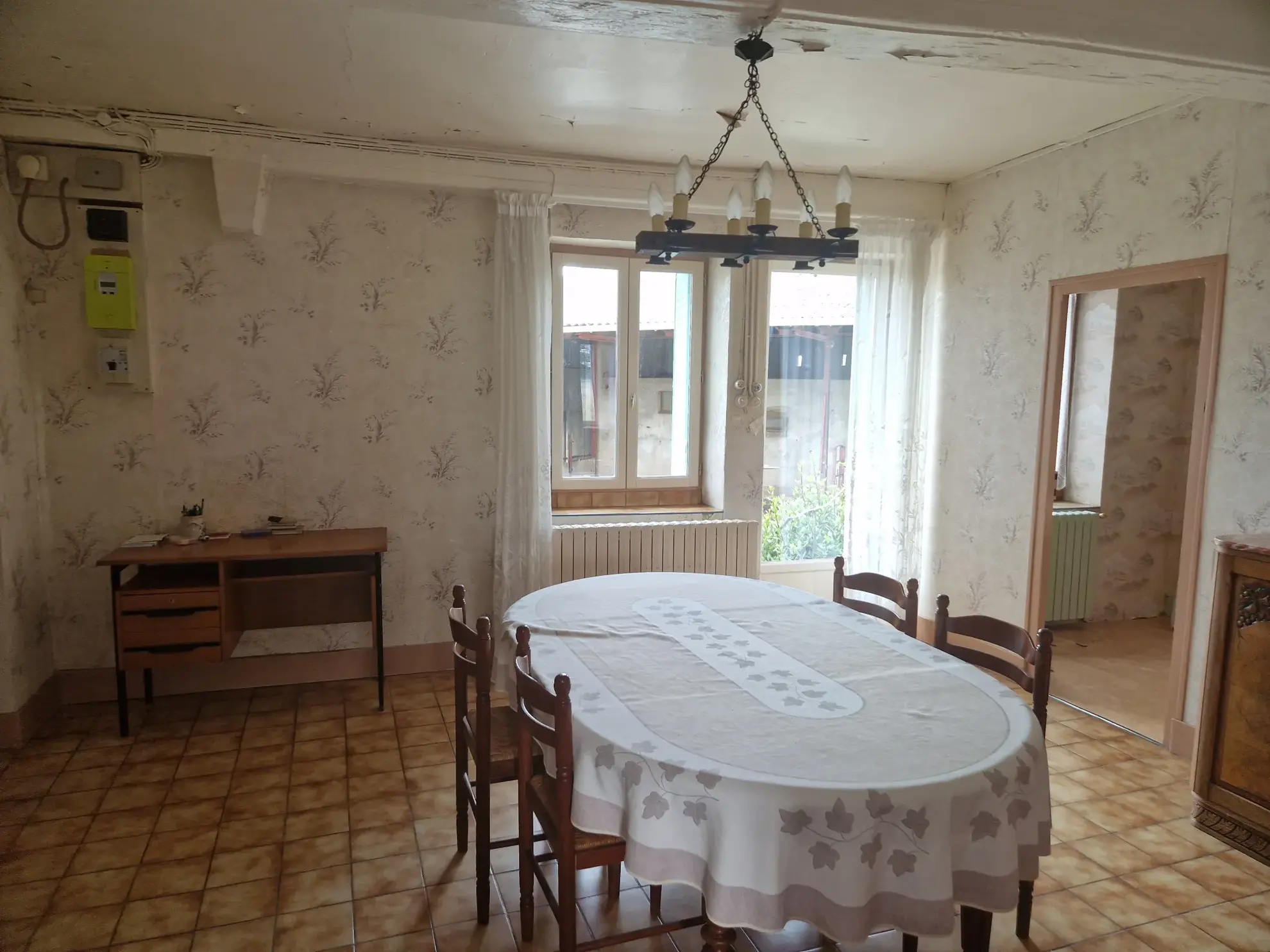 Achat corps de ferme à Curgy avec maison, écurie et terrain de 6510 m² 