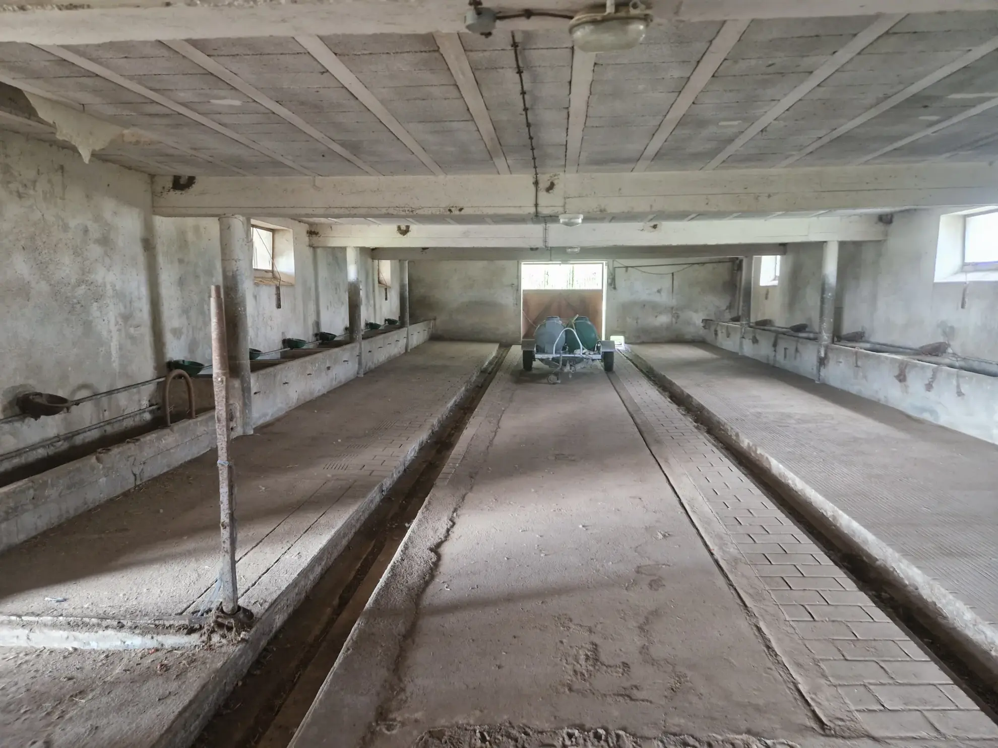 Achat corps de ferme à Curgy avec maison, écurie et terrain de 6510 m² 