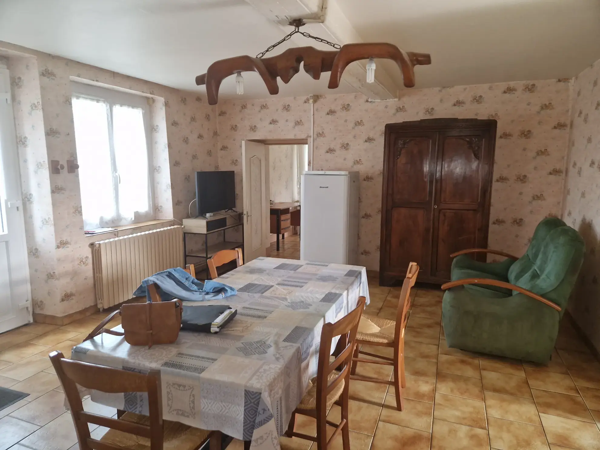 Achat corps de ferme à Curgy avec maison, écurie et terrain de 6510 m² 