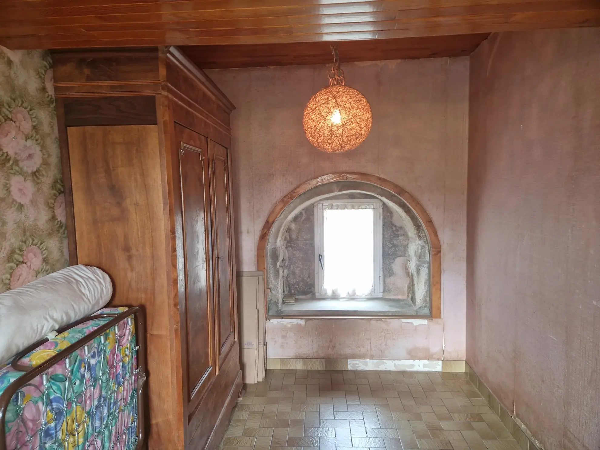 Achat corps de ferme à Curgy avec maison, écurie et terrain de 6510 m² 