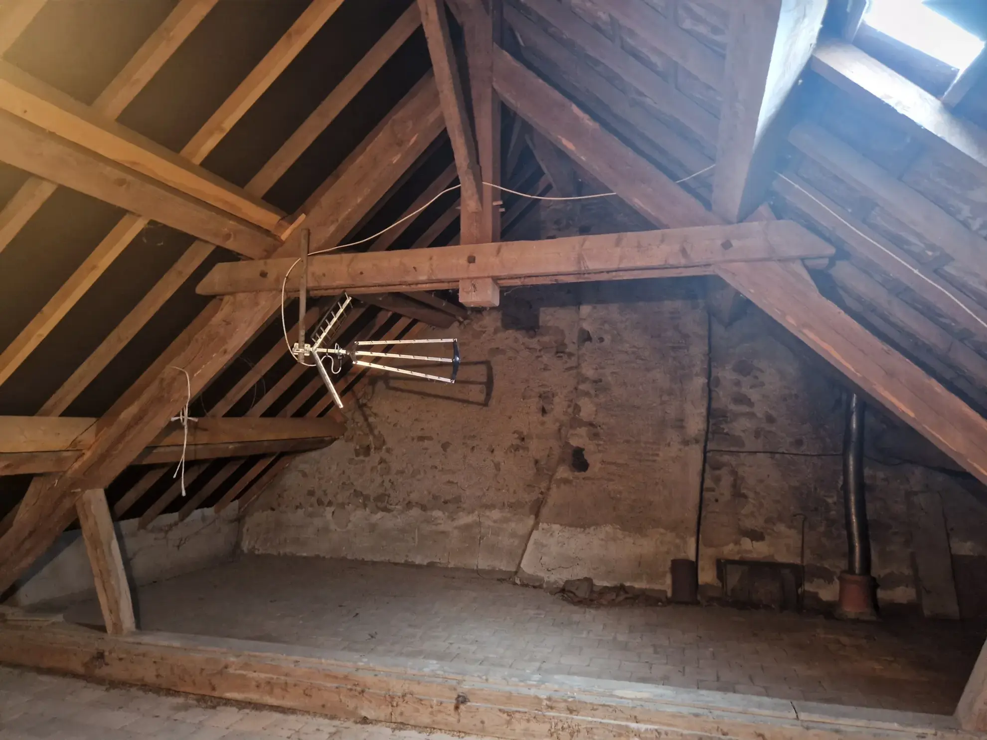 Achat corps de ferme à Curgy avec maison, écurie et terrain de 6510 m² 