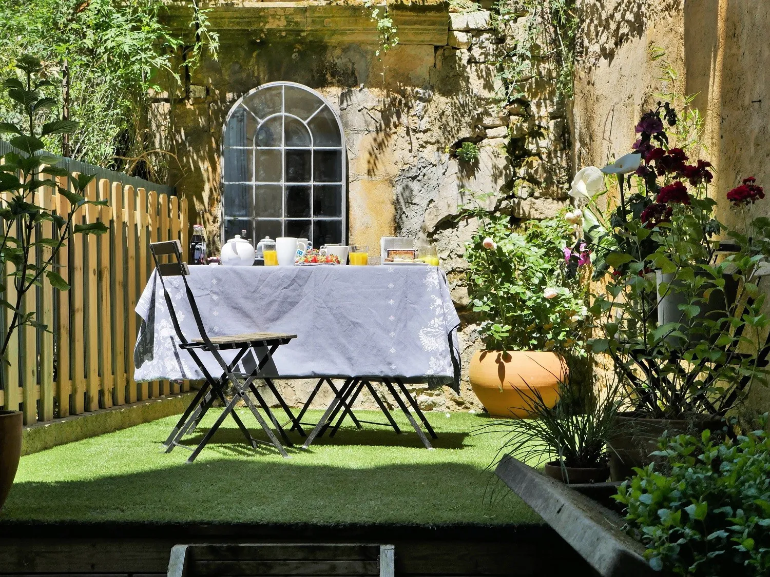 Bel appartement T2 dans le centre historique de Sarlat avec jardin et chauffage moderne 