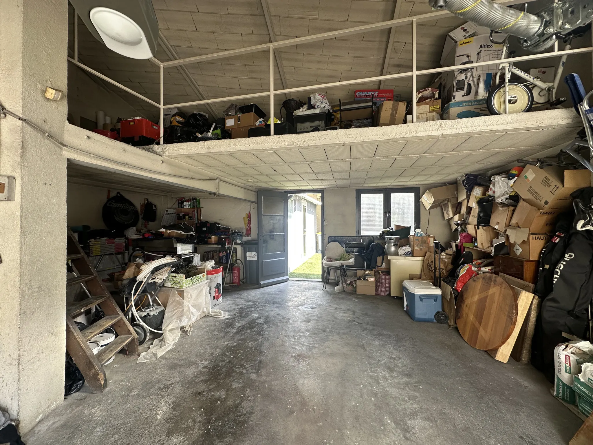 Appartement duplex avec local commercial et garage à Carcassonne — Investissement ou Professionnel 