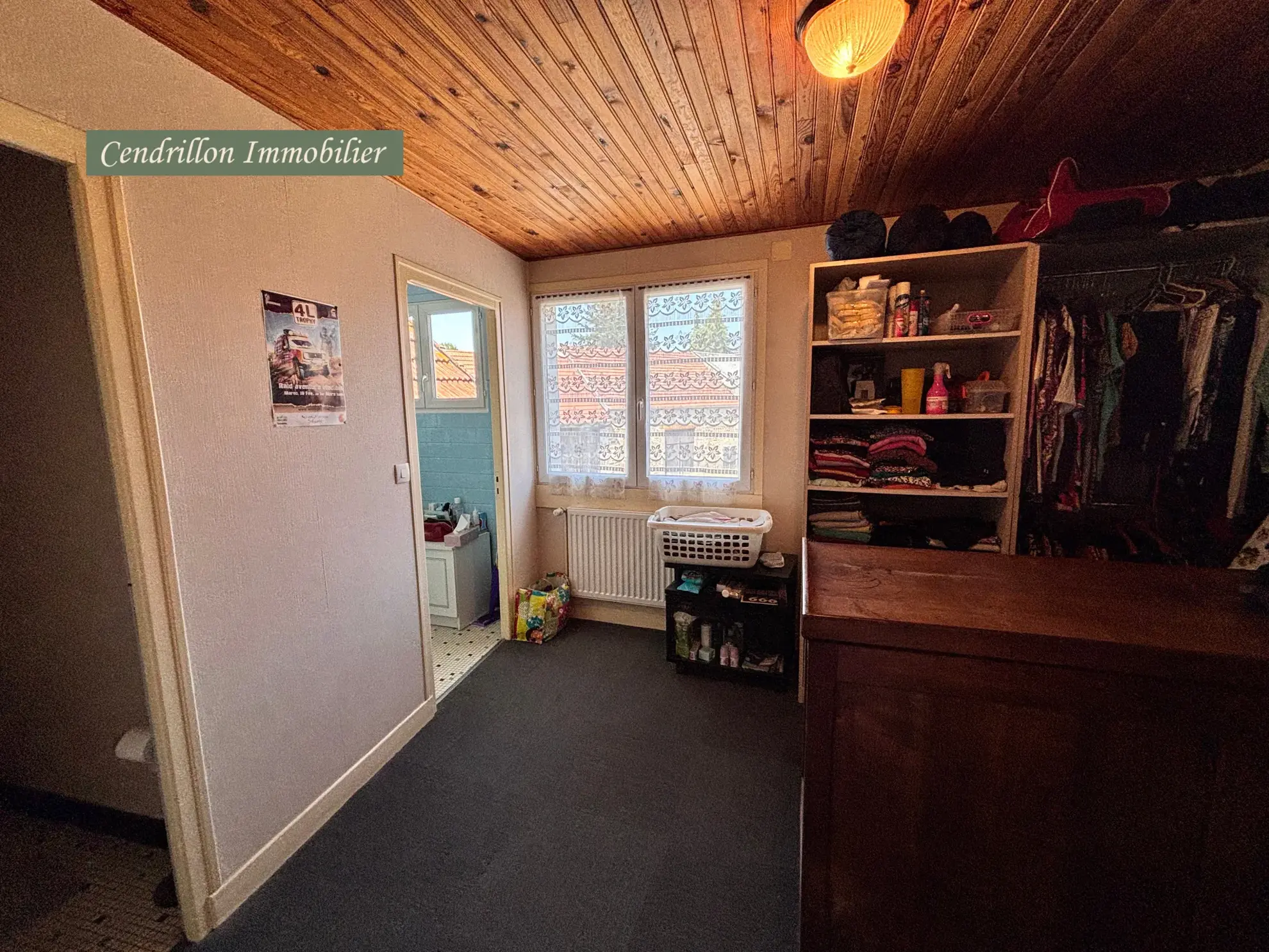 Maison à vendre à Azat Chatenet, 145 m² avec dépendances et jardin - Opportunité rare 