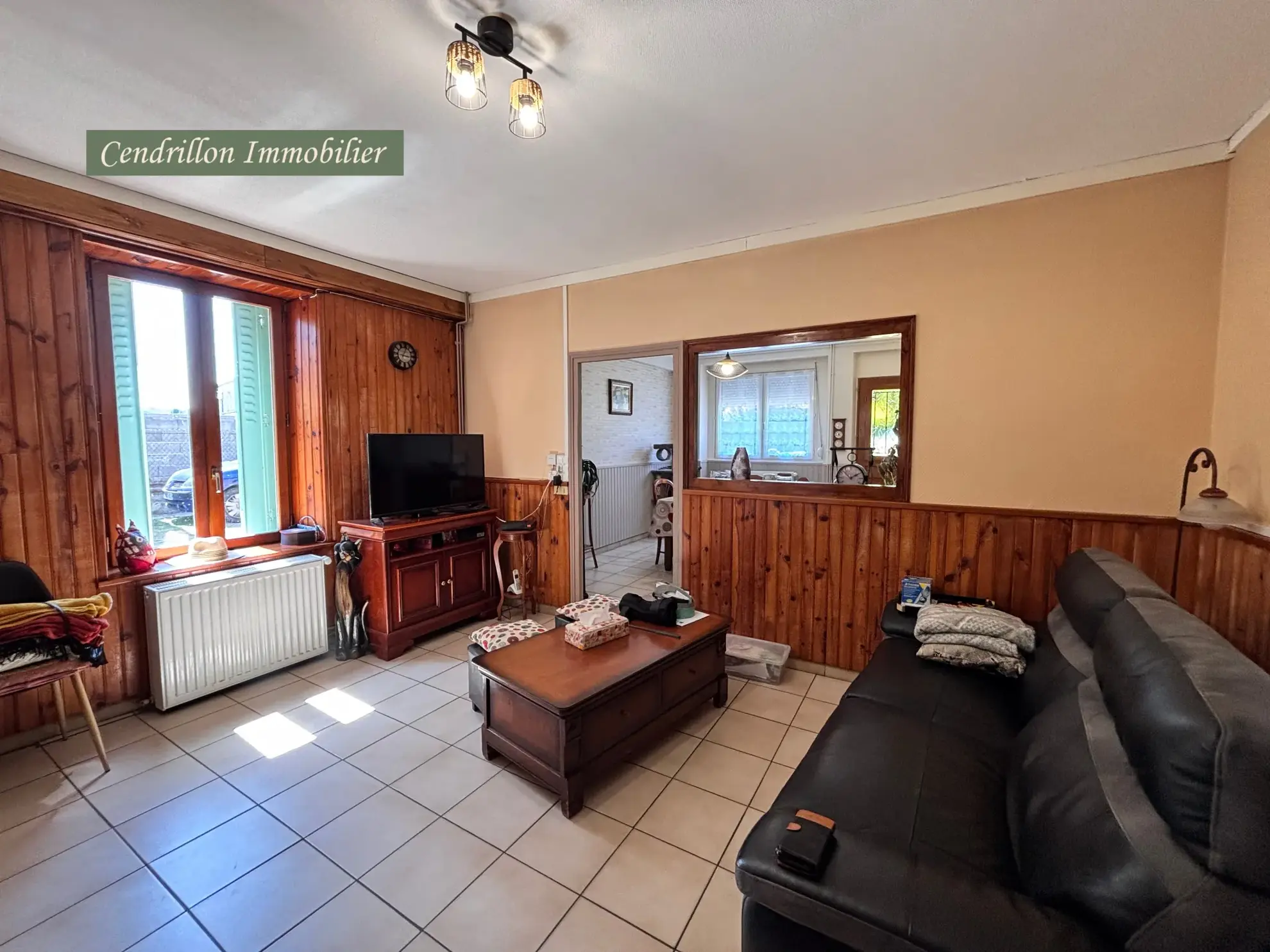 Maison à vendre à Azat Chatenet, 145 m² avec dépendances et jardin - Opportunité rare 