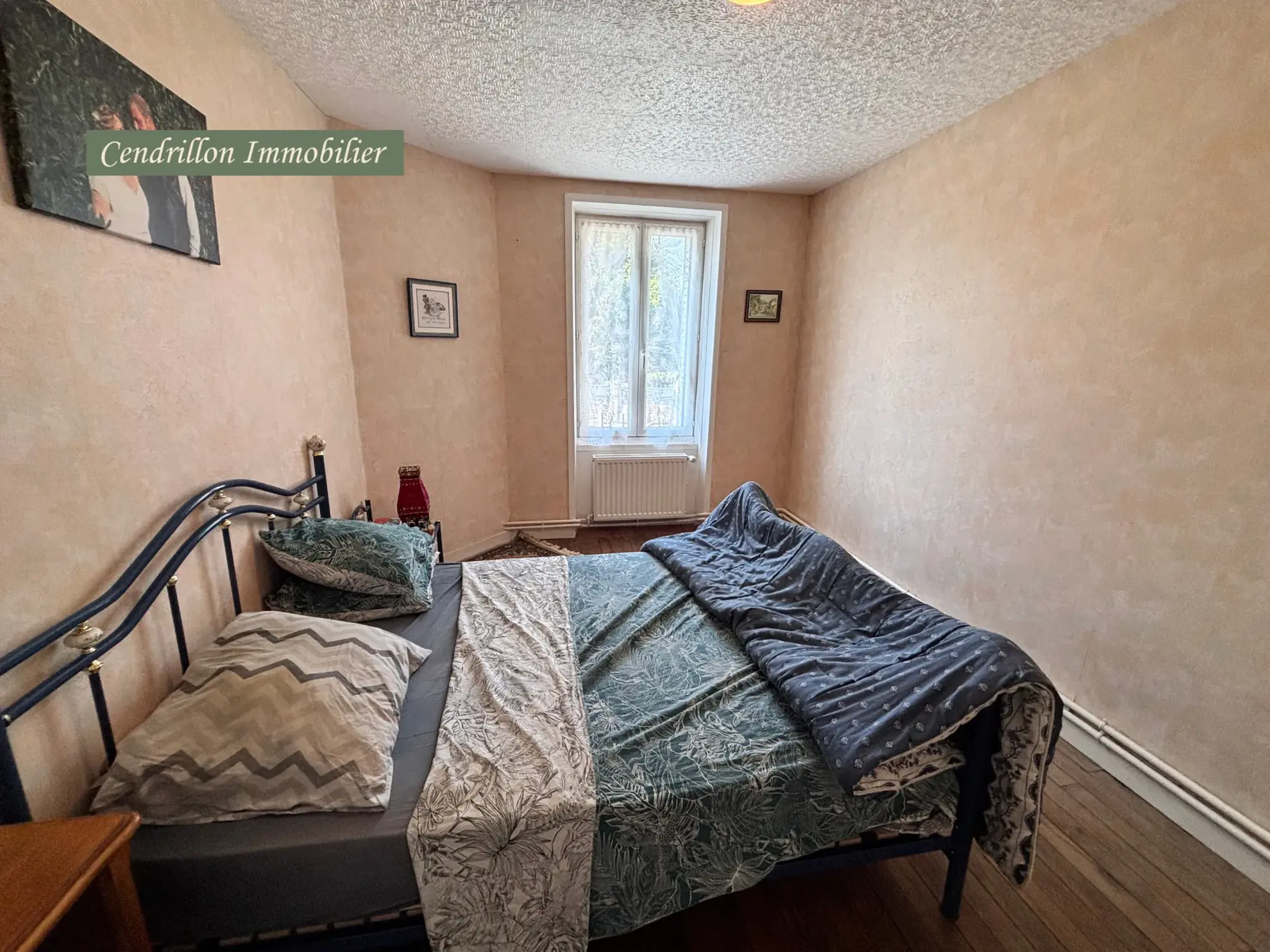 Maison à vendre à Azat Chatenet, 145 m² avec dépendances et jardin - Opportunité rare 