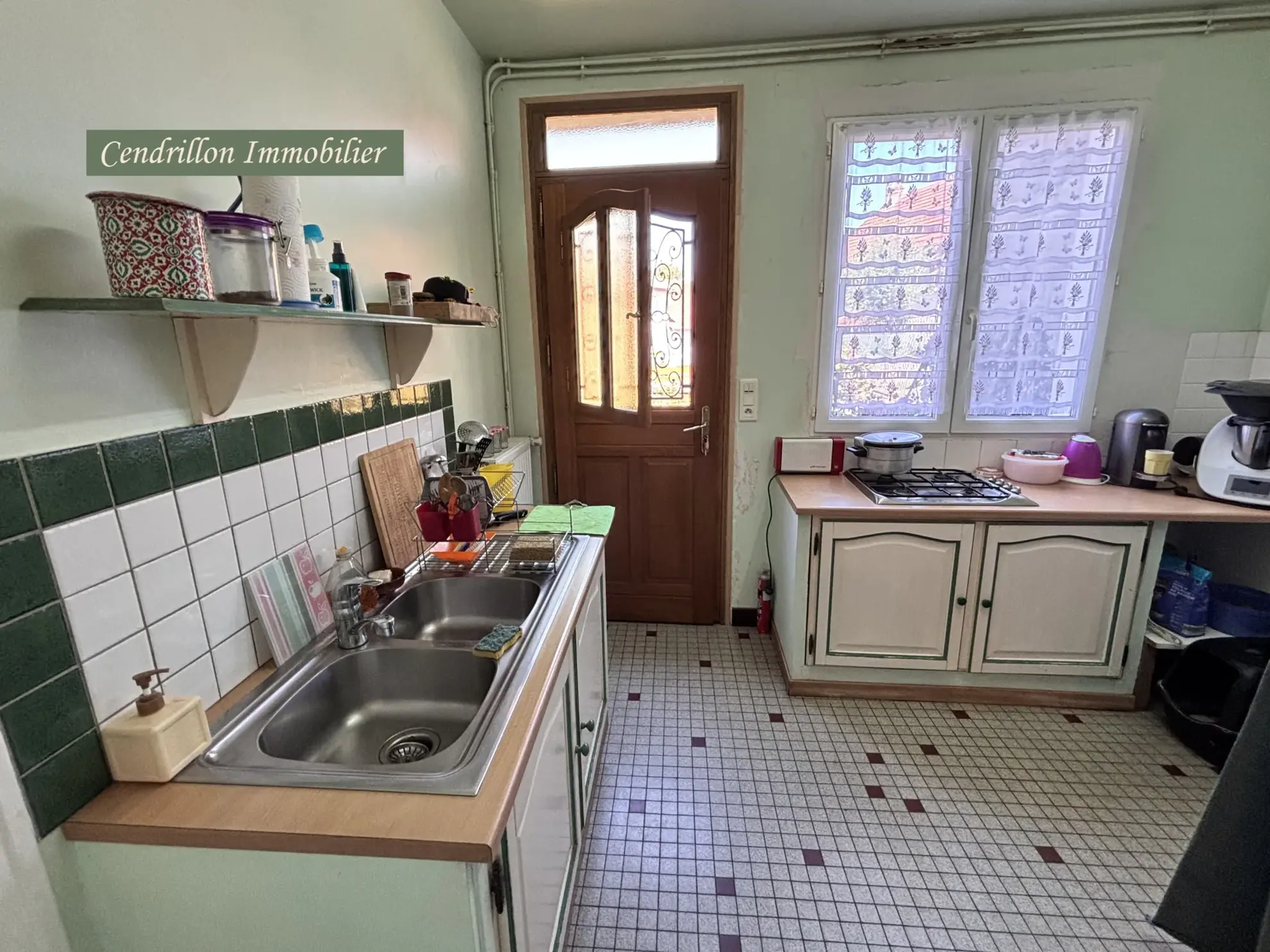 Maison à vendre à Azat Chatenet, 145 m² avec dépendances et jardin - Opportunité rare 