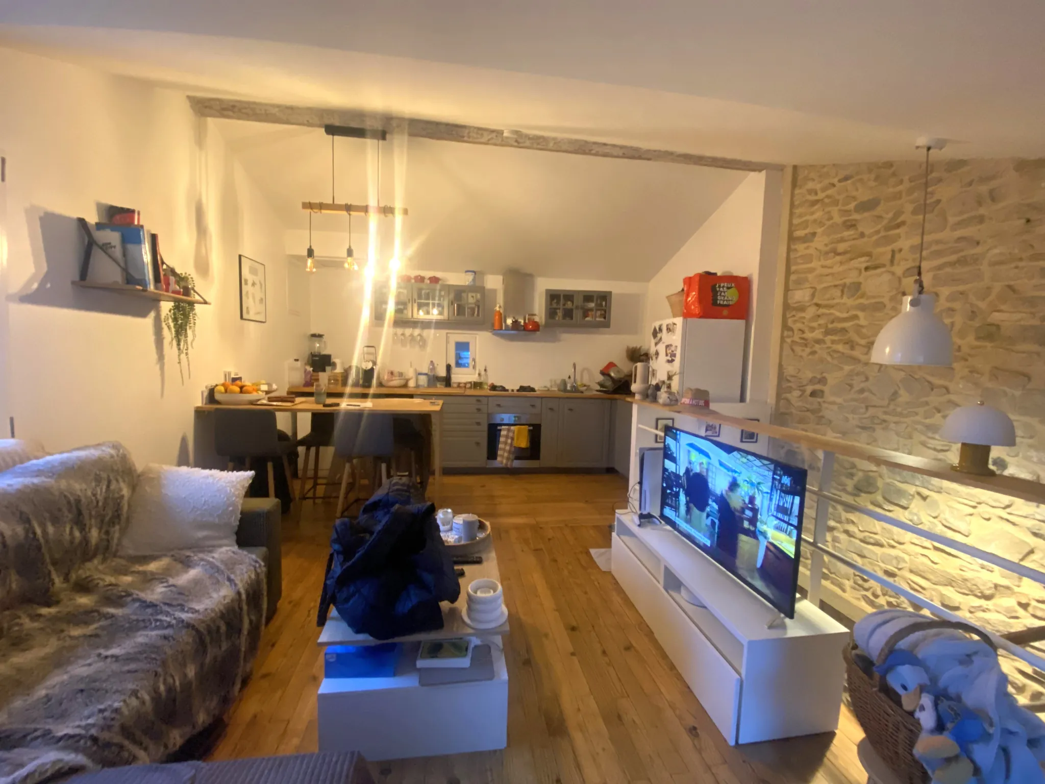 Appartement rénové avec terrasse au centre-ville de Nîmes – Idéal investisseur ou primo-accédant 