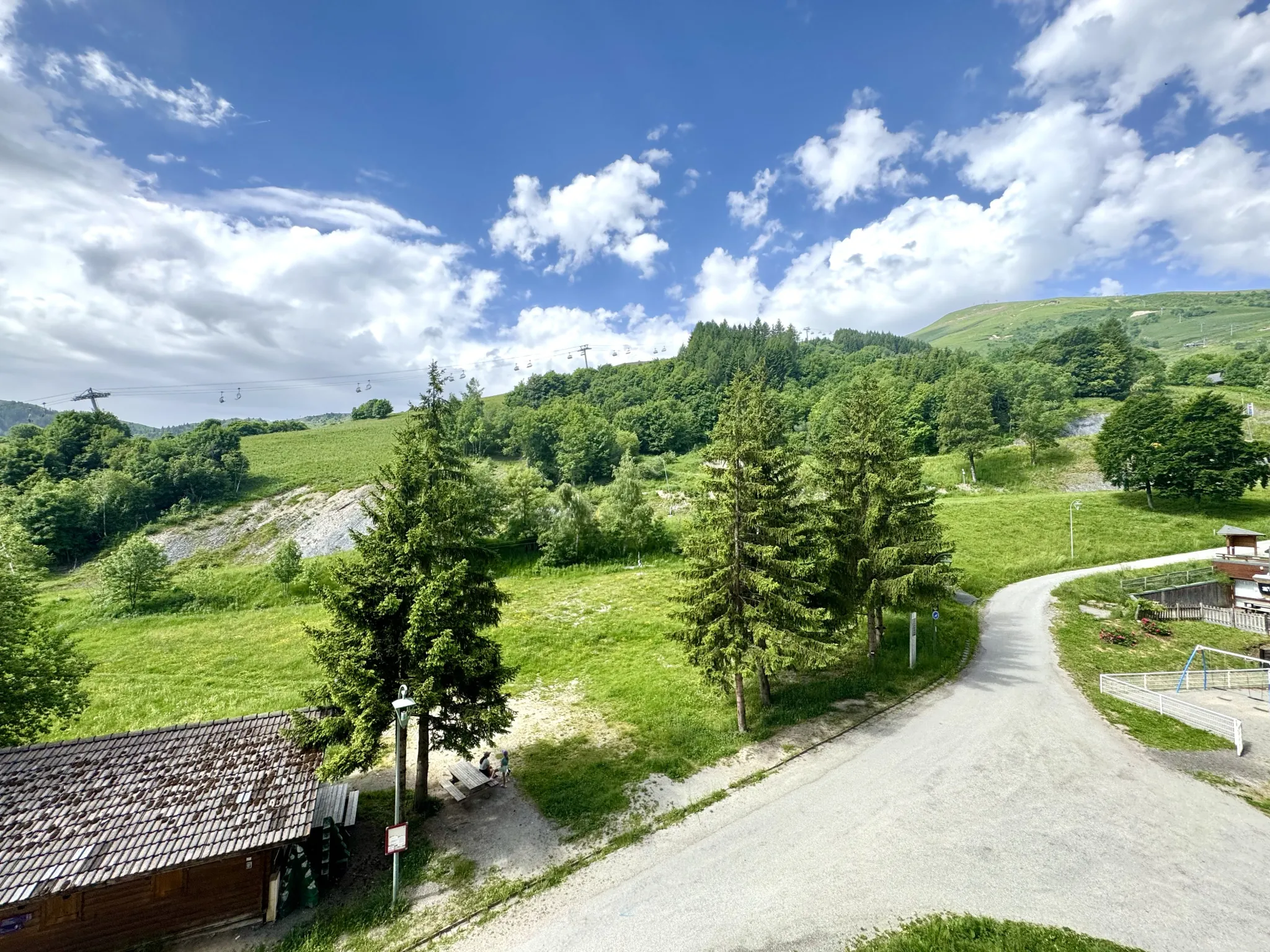 Studio à vendre au Corbier avec vue sur les pistes – Exposition pleine soleil 