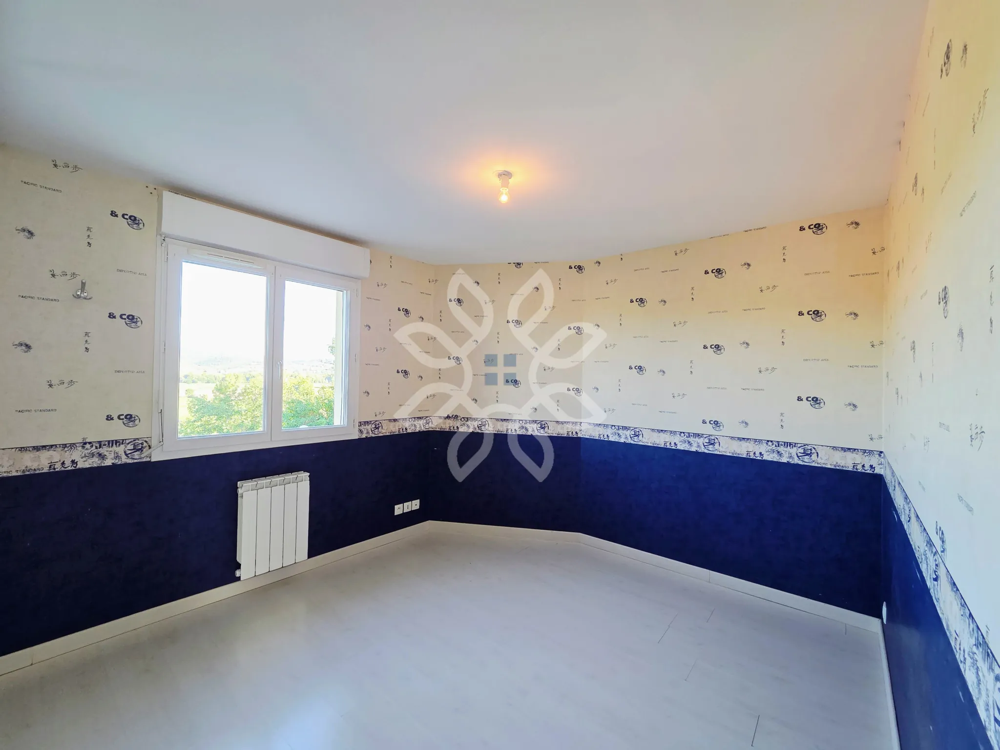 Maison familiale avec vue dégagée à Vergongheon - 90 m² 