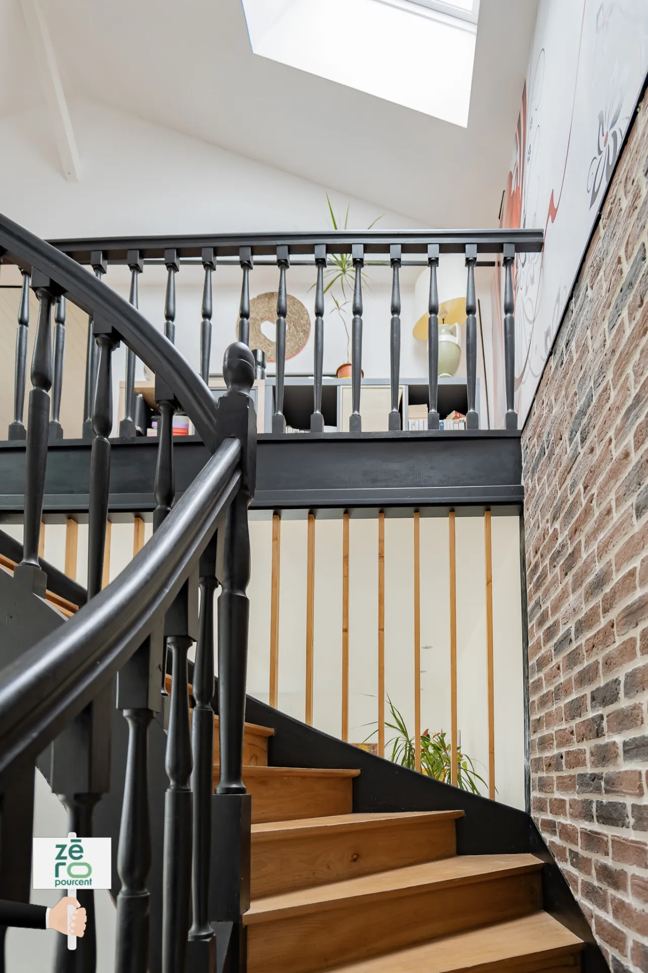 Maison rénovée avec 2 logements communicants à Mouzeuil-Saint-Martin, idéale pour chambres d'hôtes ou résidence familiale 