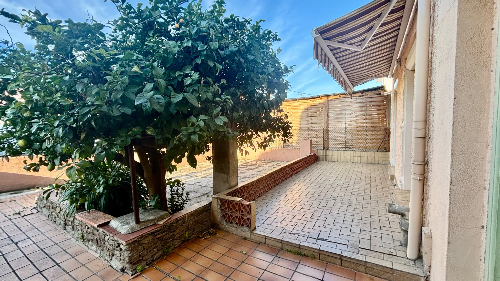 Maison à vendre à Elne avec cave de 48 m² et potentiel élevé