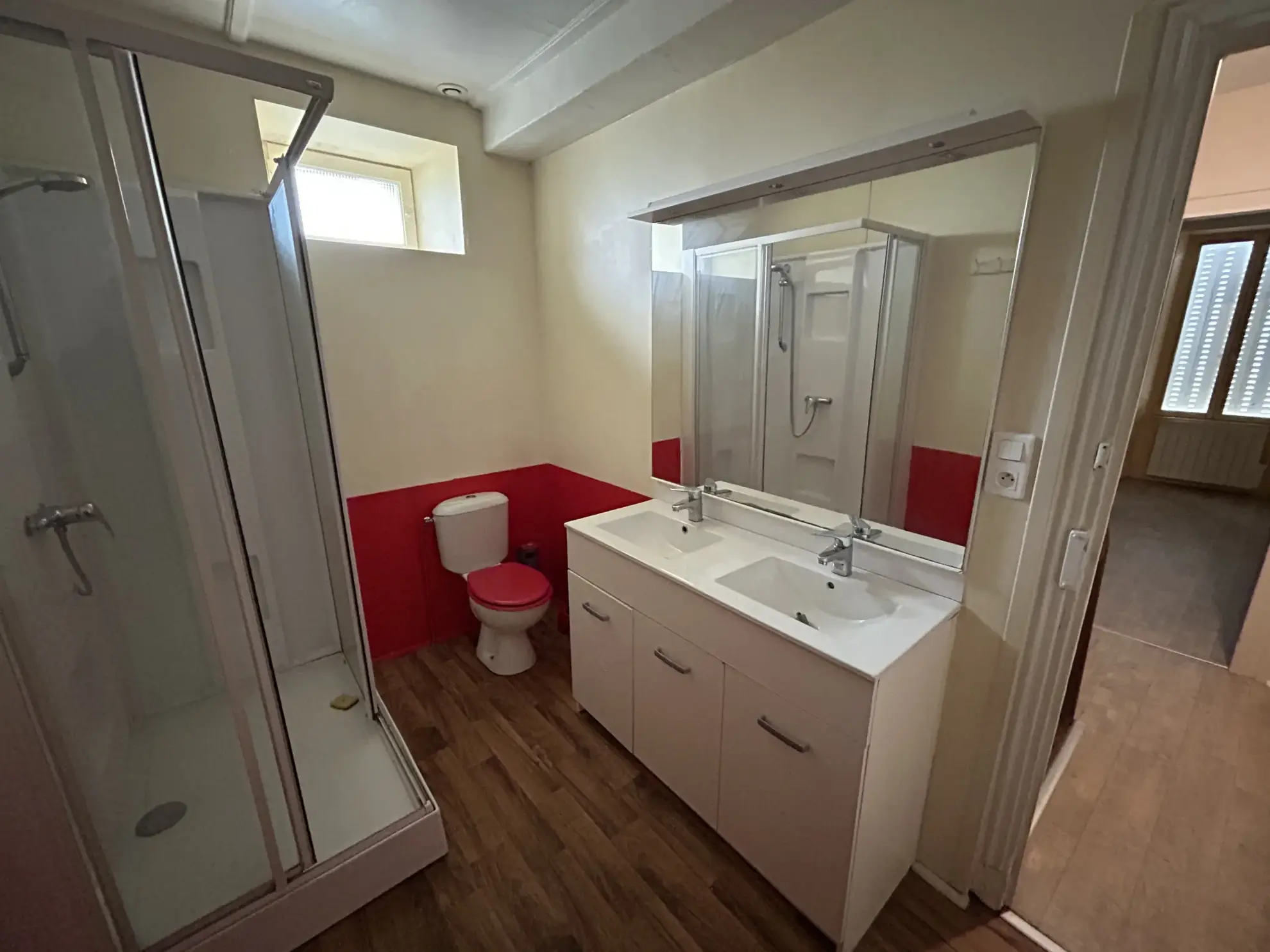 Belle maison de village de 146 m² à Lachaux avec jardin et parking 