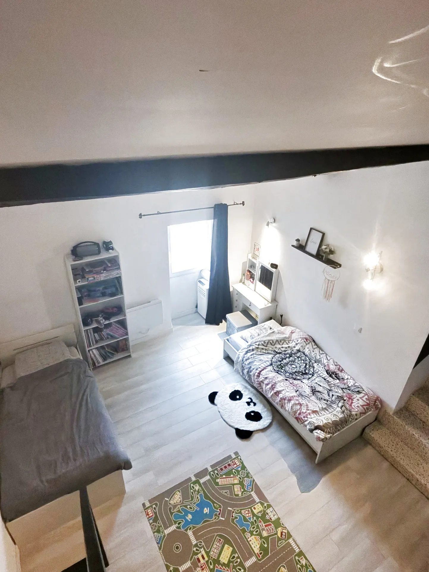 Maison de village rénovée avec deux appartements et cour à Valras Plage 