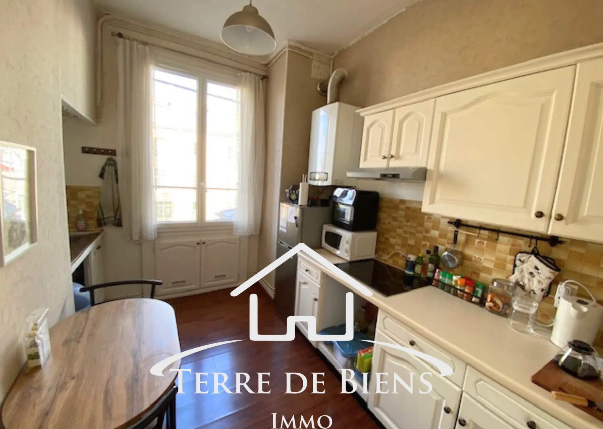 Appartement lumineux de 89 m² avec deux chambres en centre-ville de Soissons 