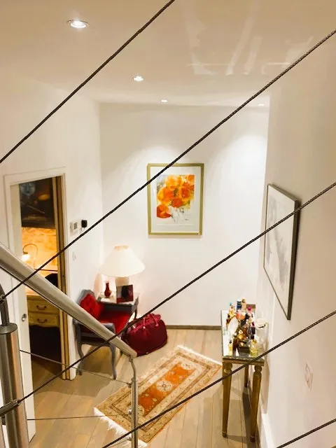 Maison en pierre rénovée à Puy-l’Évêque avec terrasse et 3 chambres 