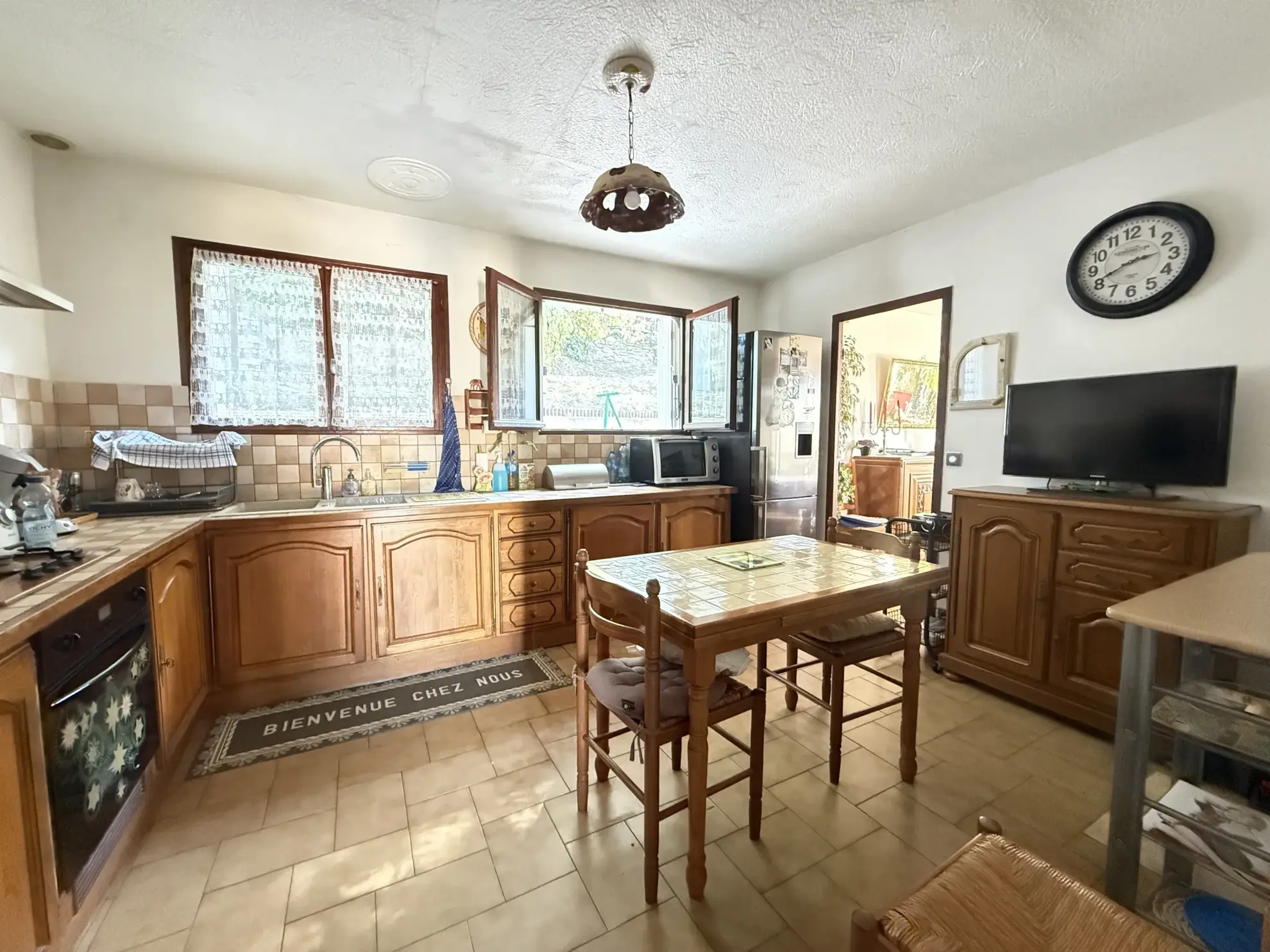 Magnifique villa 4 pièces avec terrasse et garage à Alès - Vue dégagée 